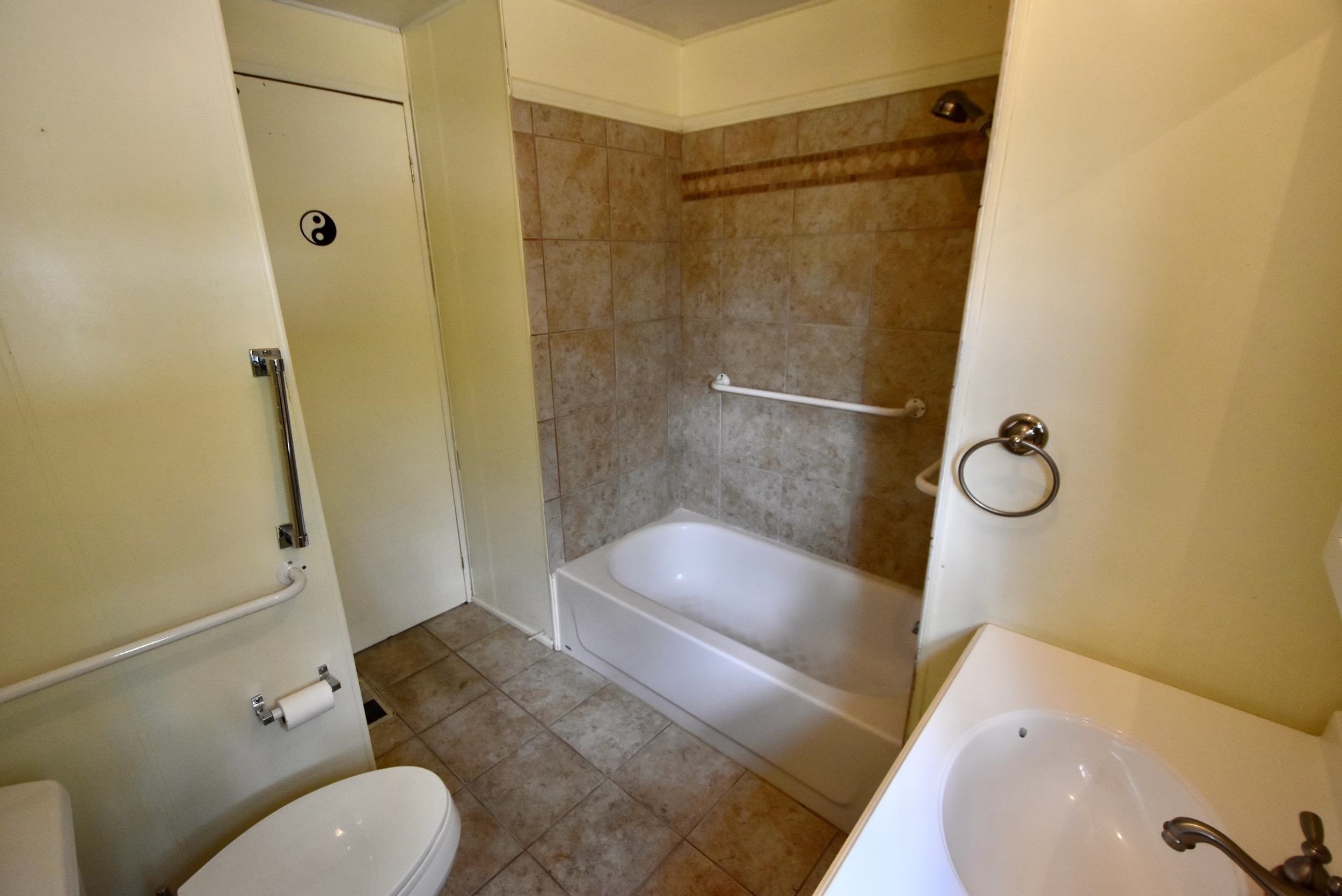 400 Hiram Page Spac. 64