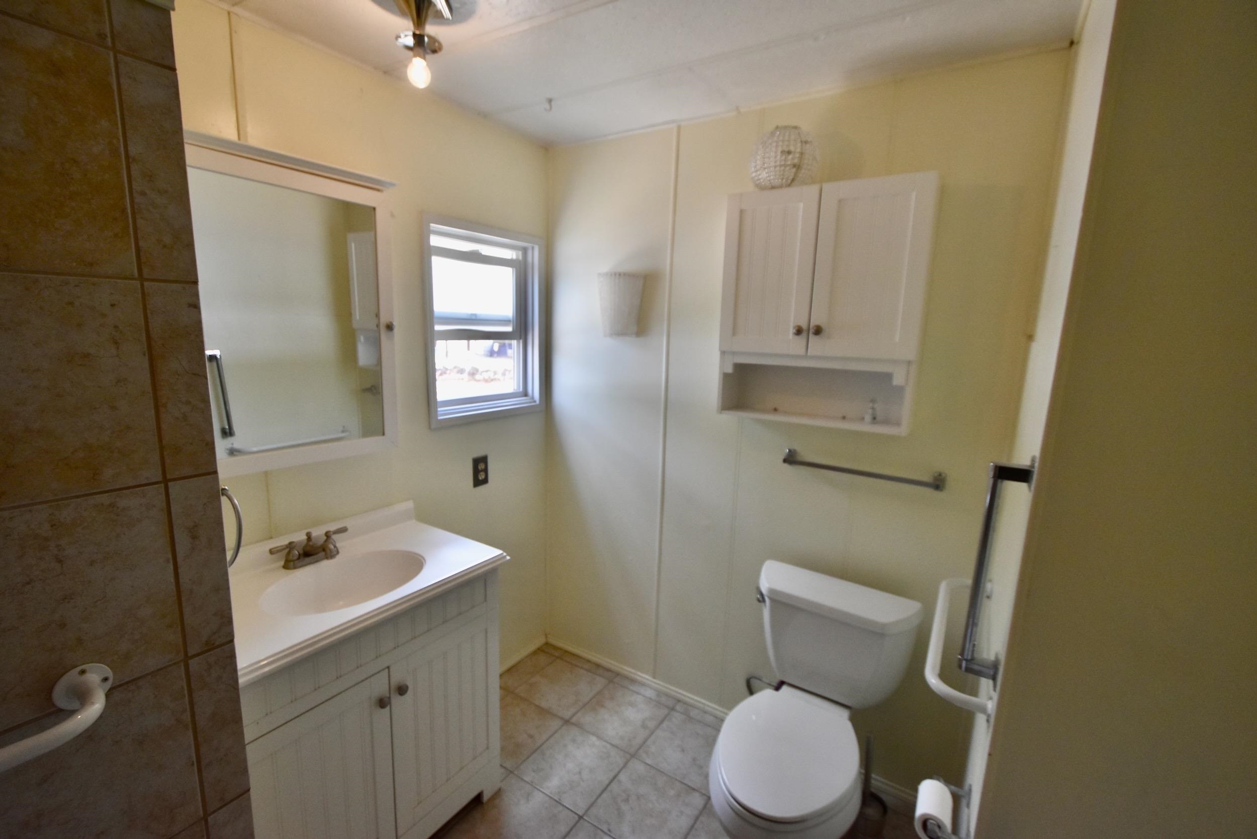 400 Hiram Page Spac. 64