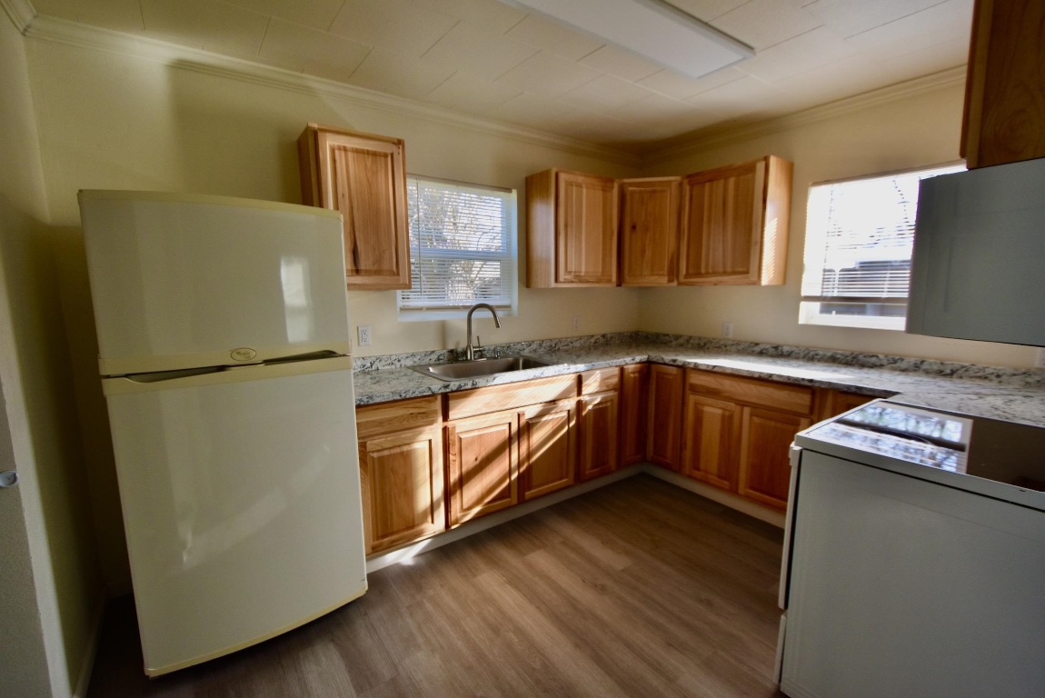 261 N 14th St