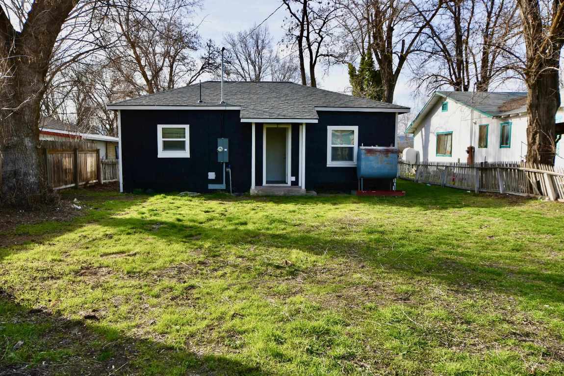 261 N 14th St