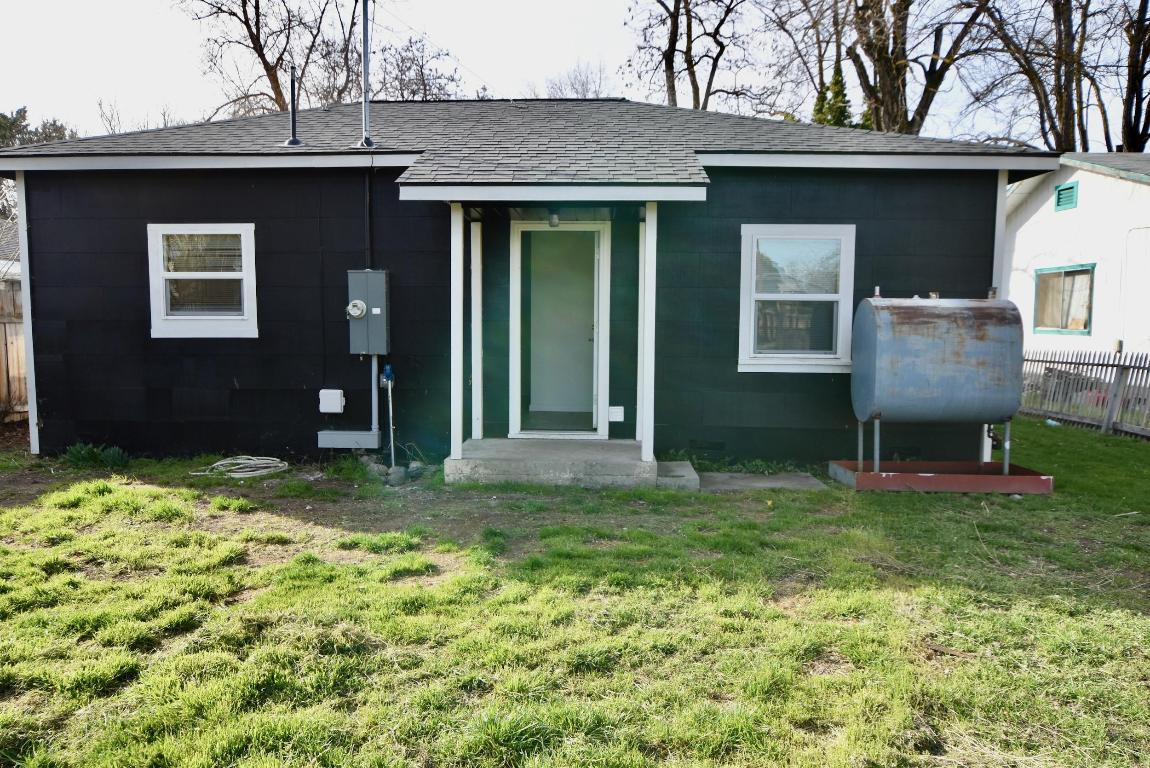 261 N 14th St