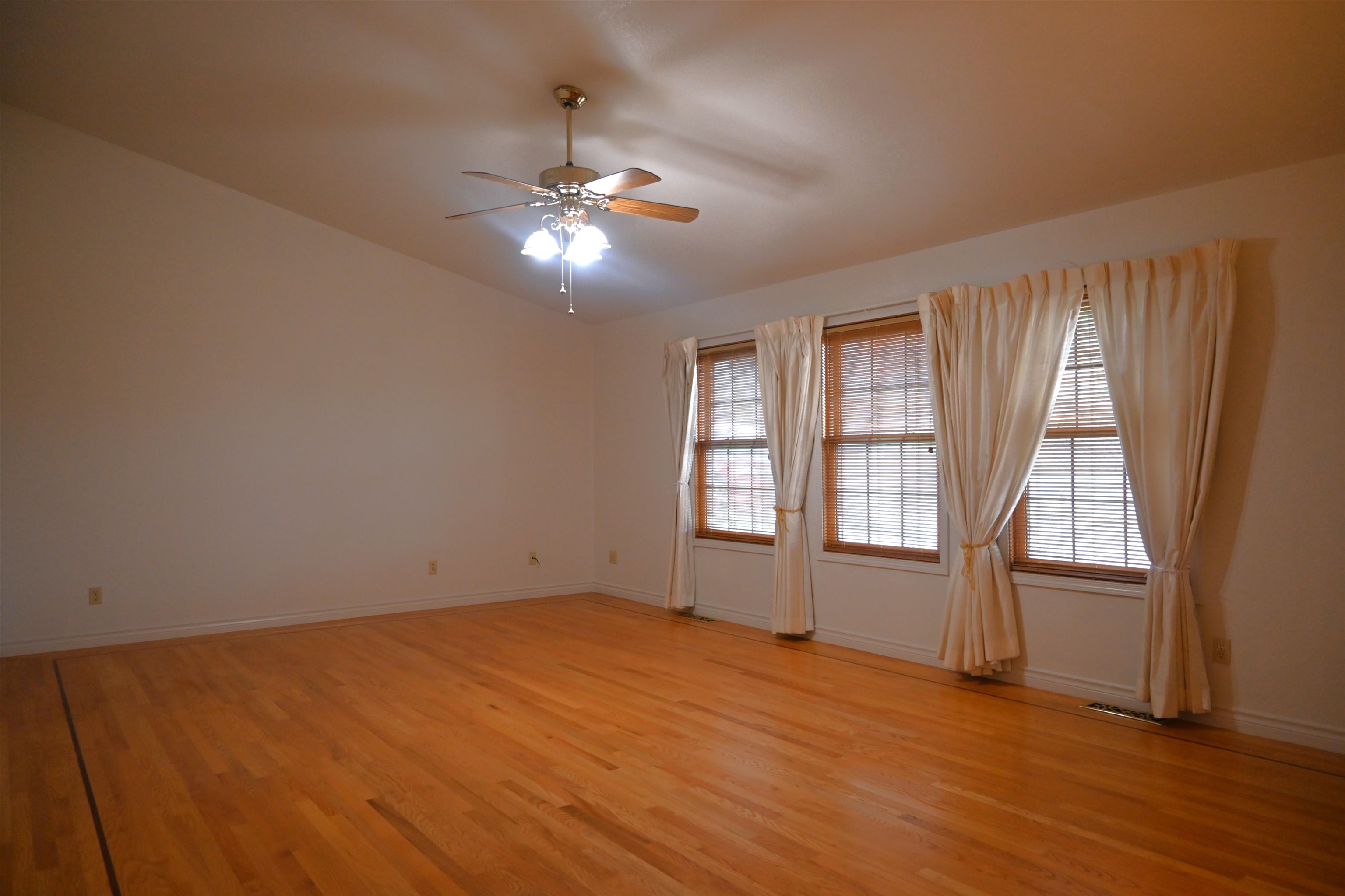 913 Northview Circle