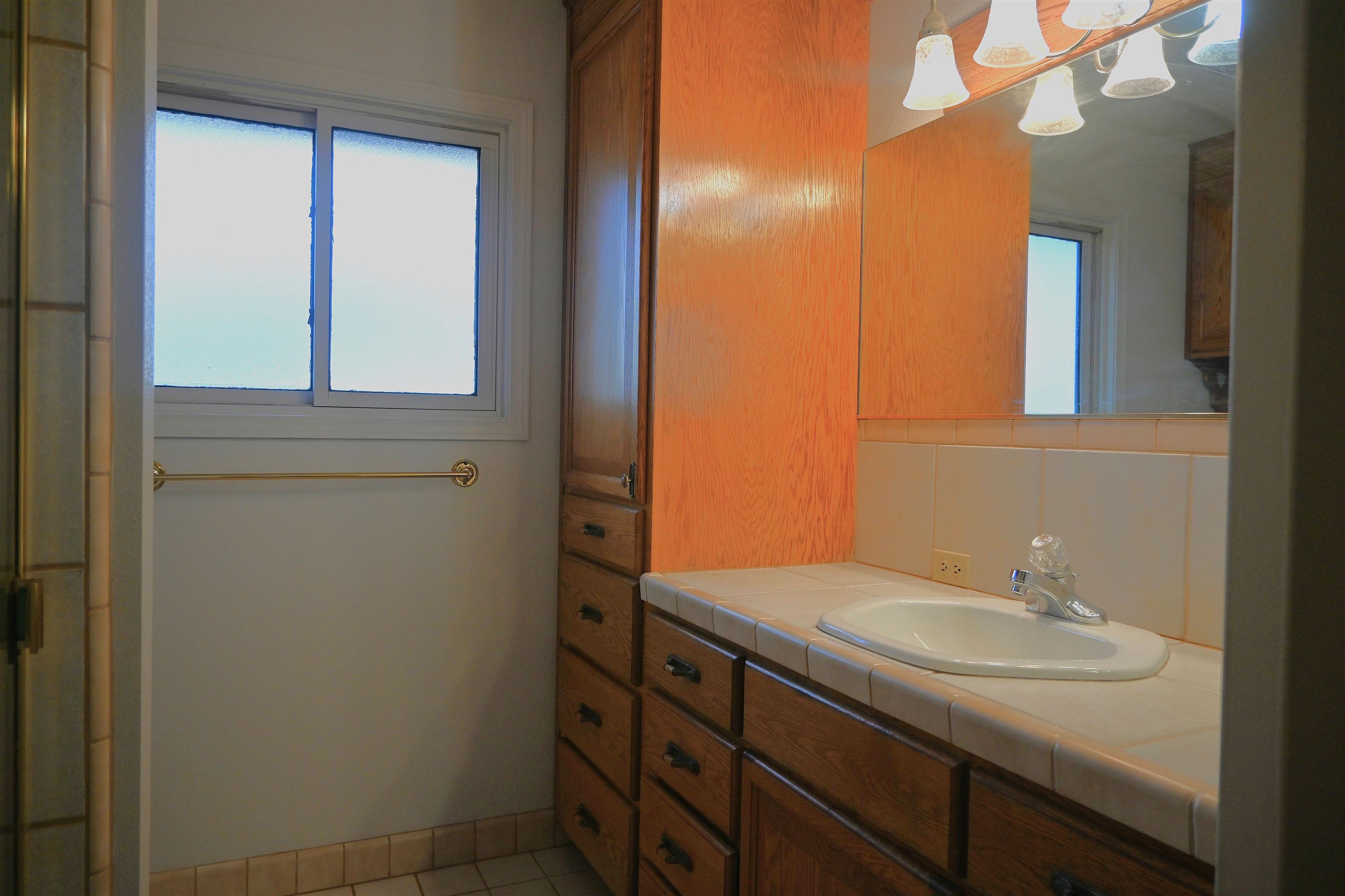 913 Northview Circle