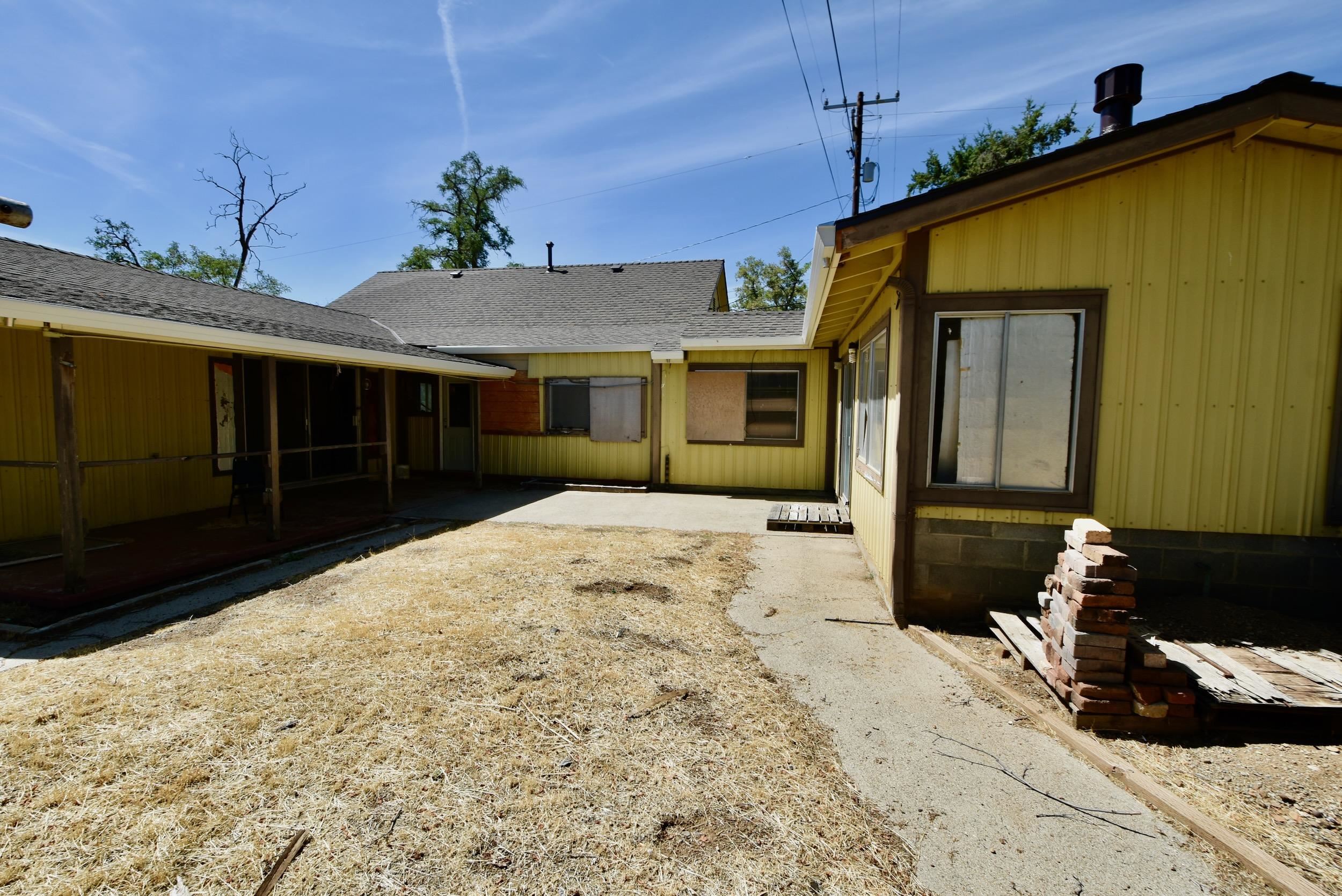 1439 Hawkinsville Humbug Rd