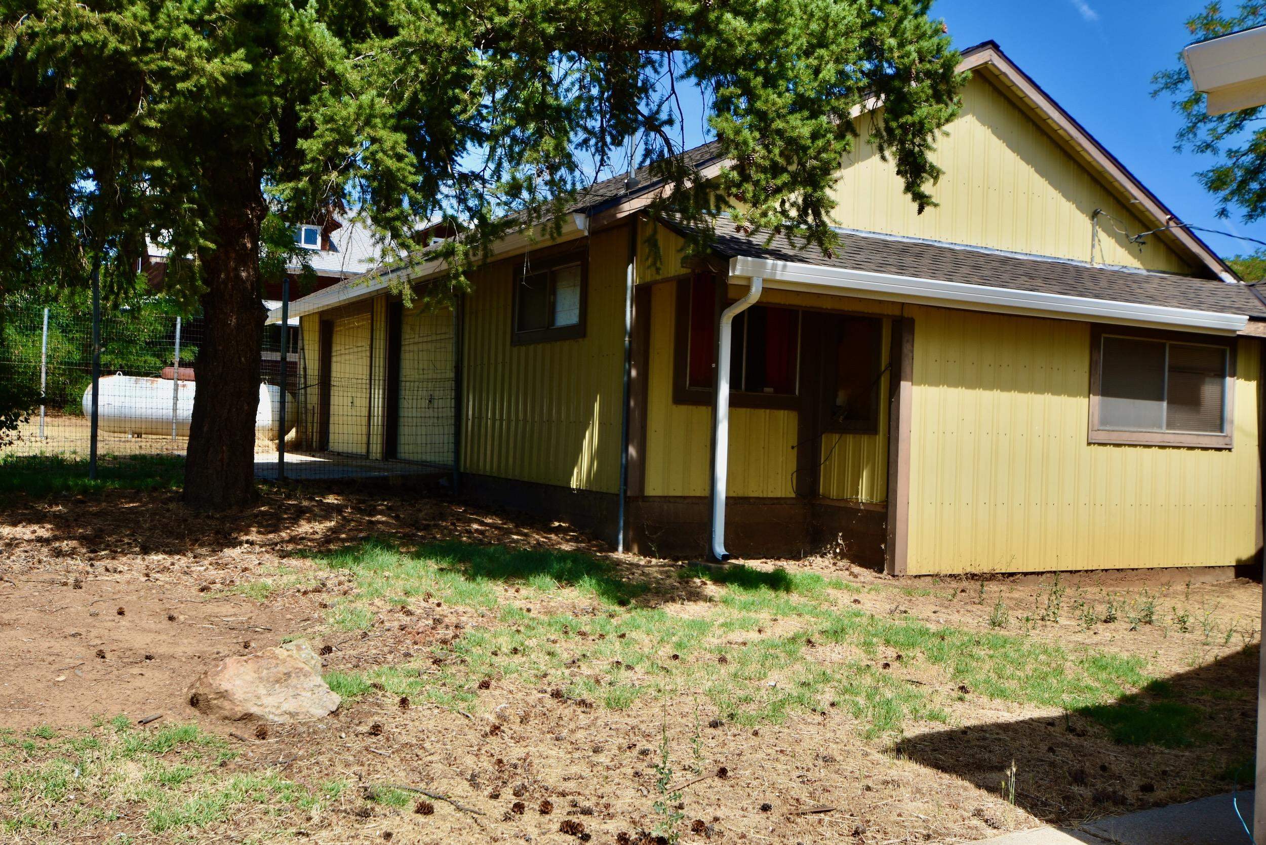 1439 Hawkinsville Humbug Rd