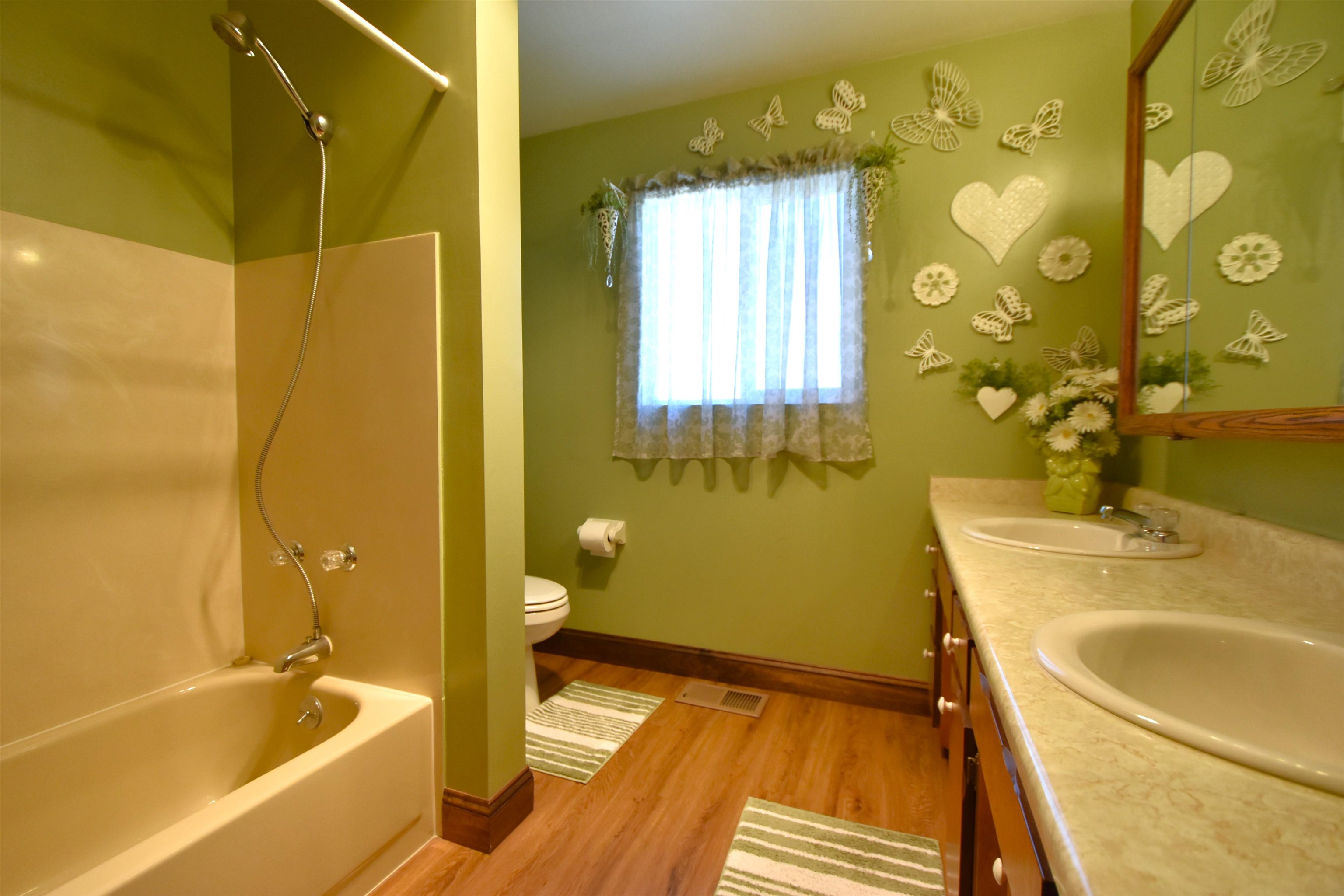 5409 N State Highway 3