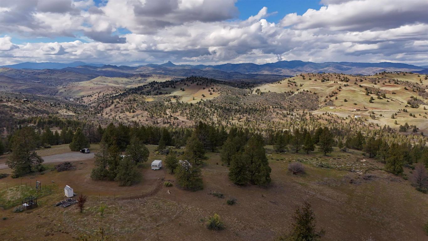 unit 5 Lot 121 Raven Ct.