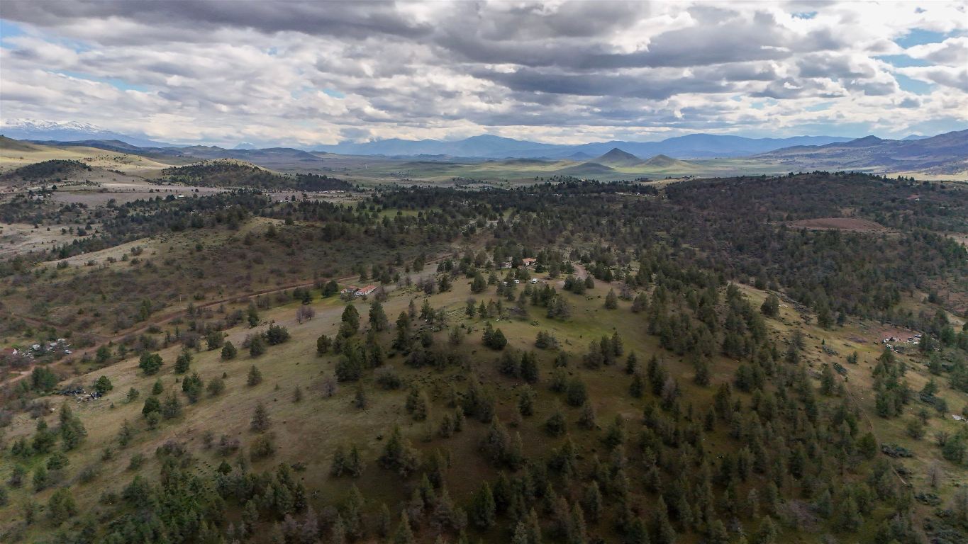 unit 5 Lot 121 Raven Ct.