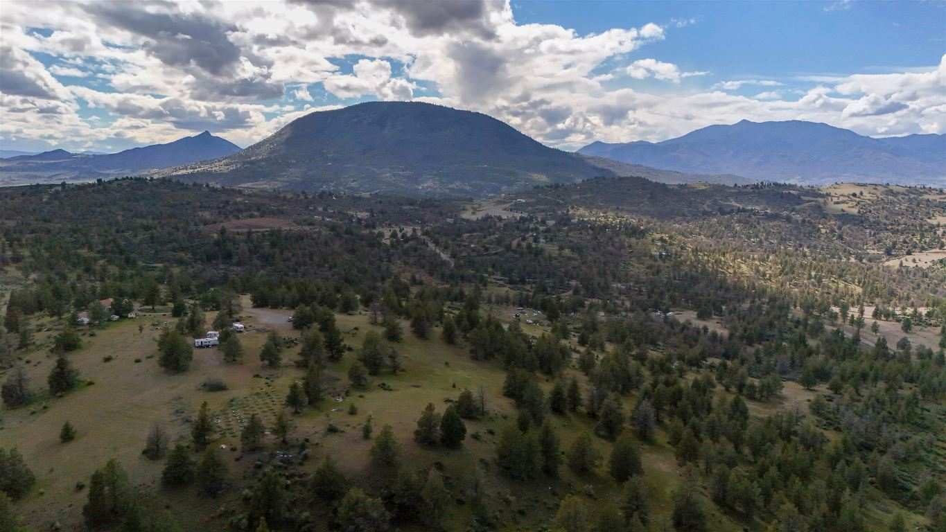 unit 5 Lot 121 Raven Ct.