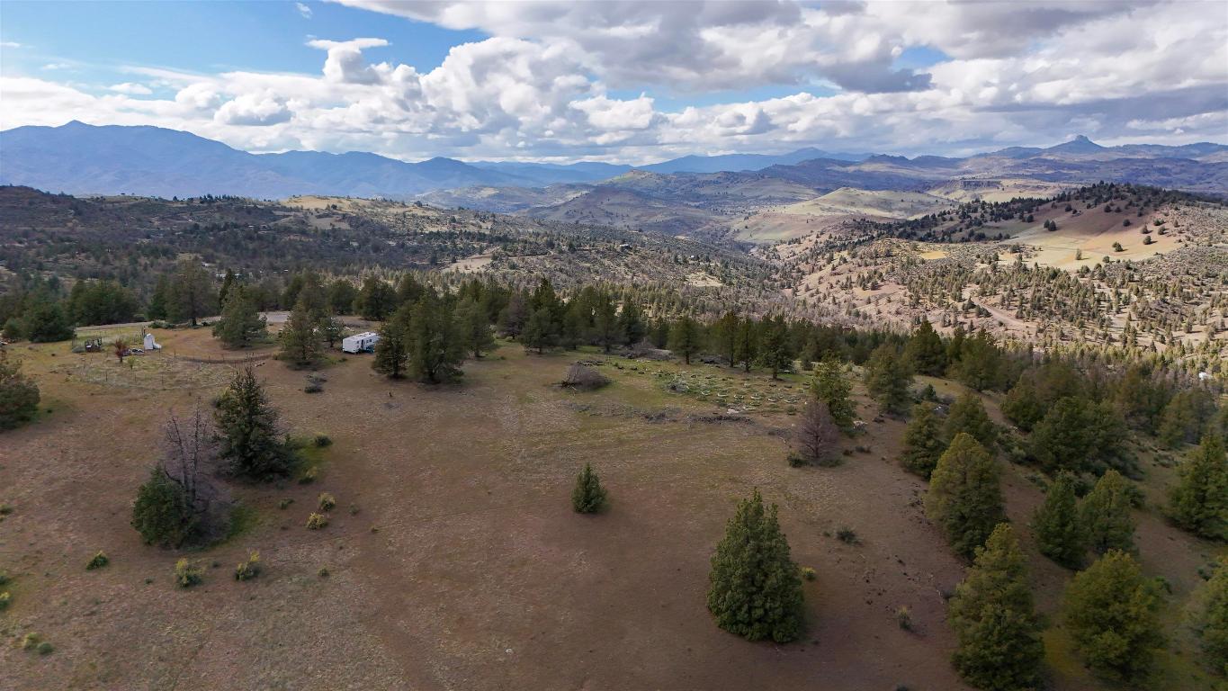 unit 5 Lot 121 Raven Ct.
