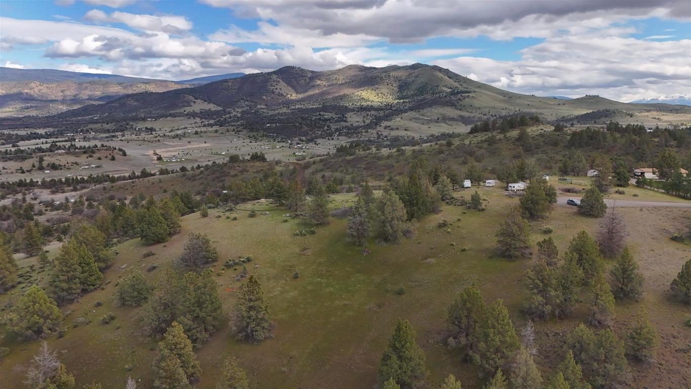 unit 5 Lot 121 Raven Ct.