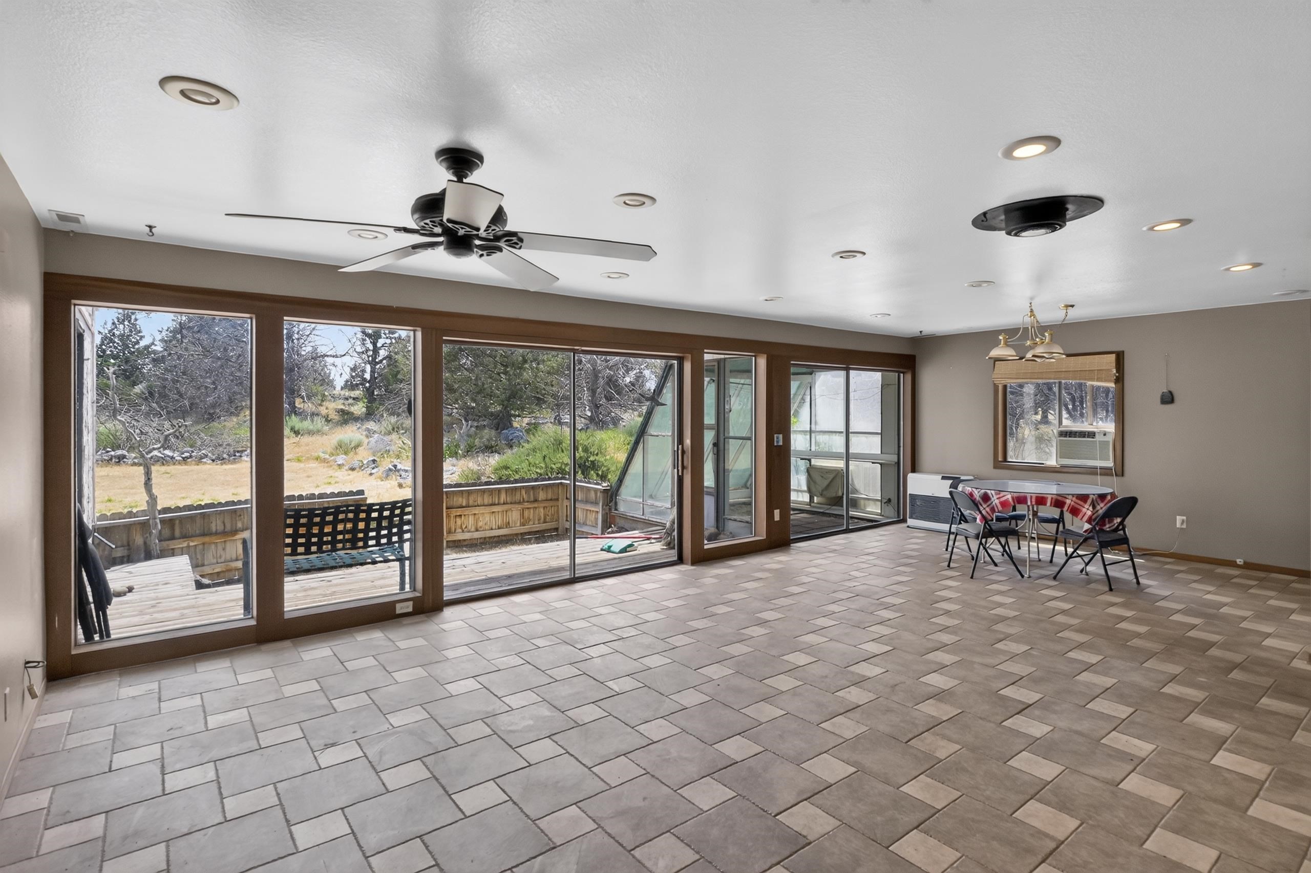 10410 County Highway A - 12