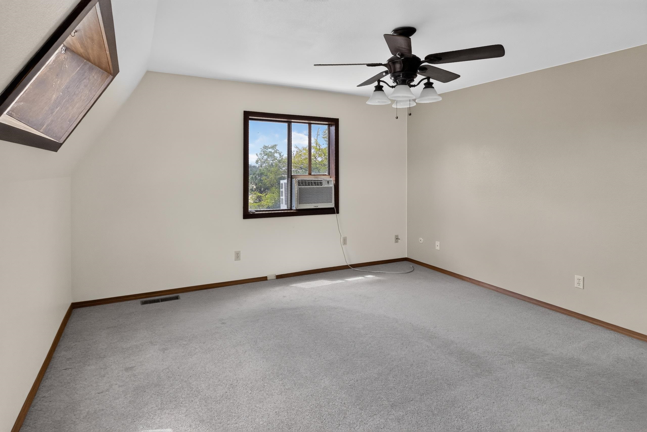 10410 County Highway A - 12