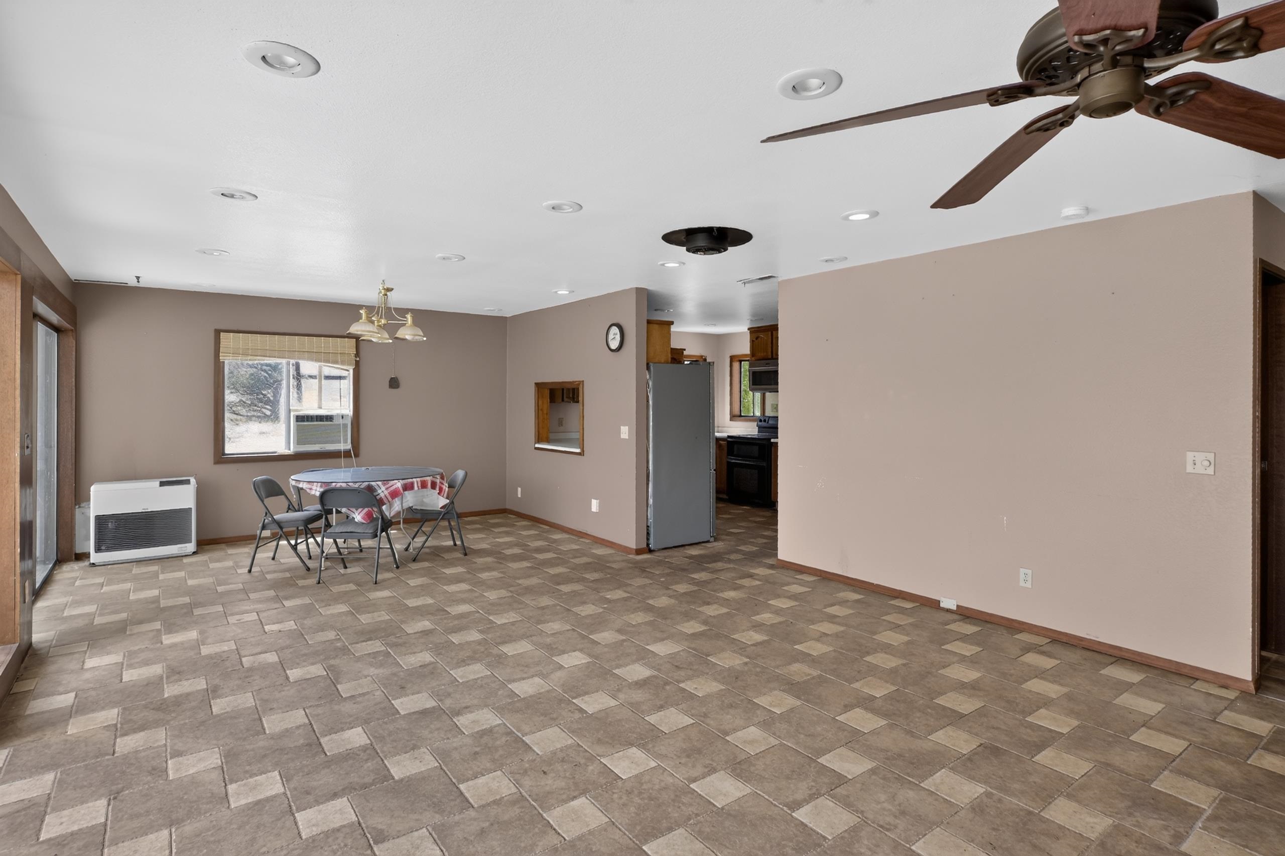 10410 County Highway A - 12