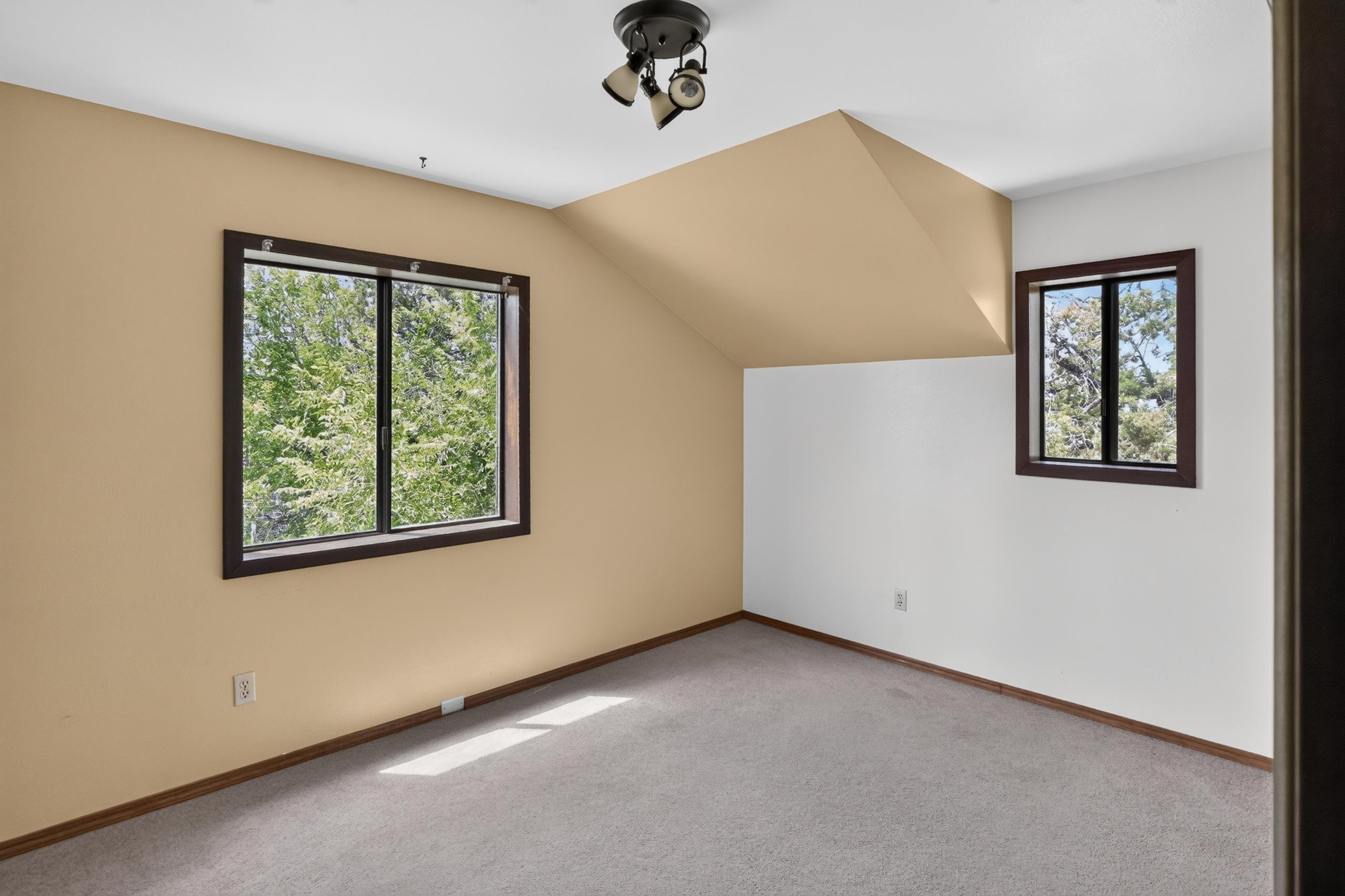10410 County Highway A - 12