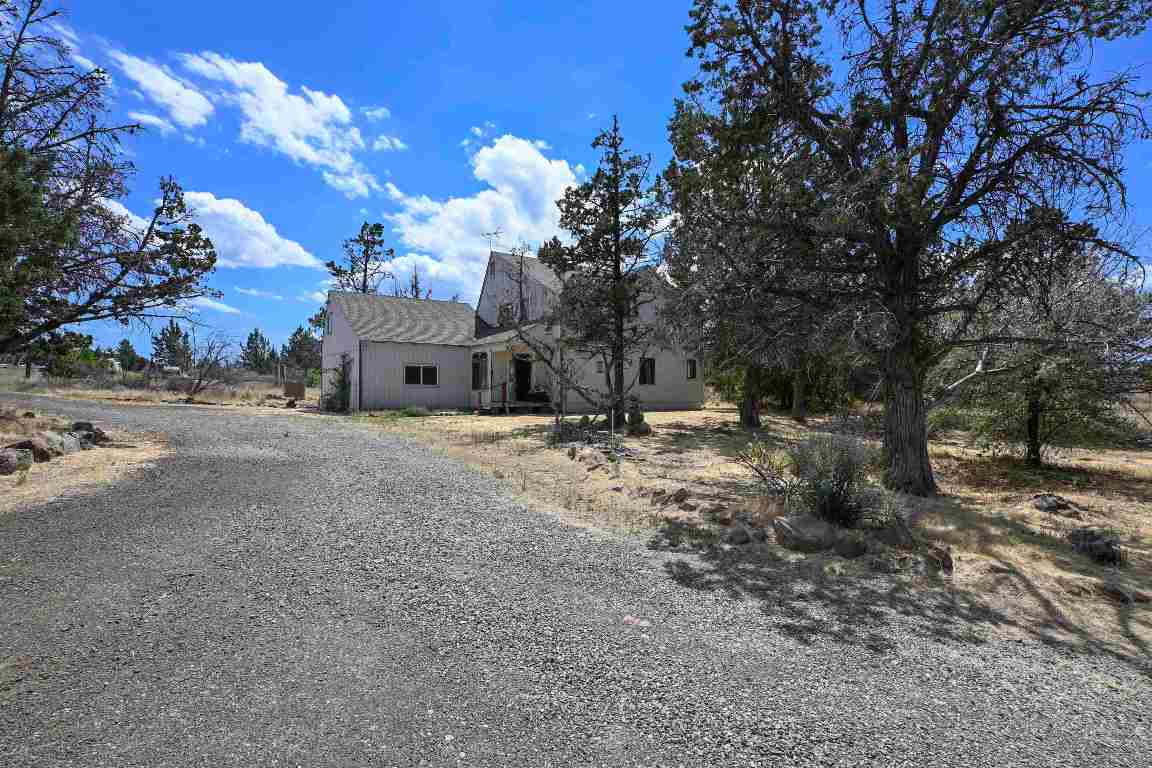 10410 County Highway A - 12