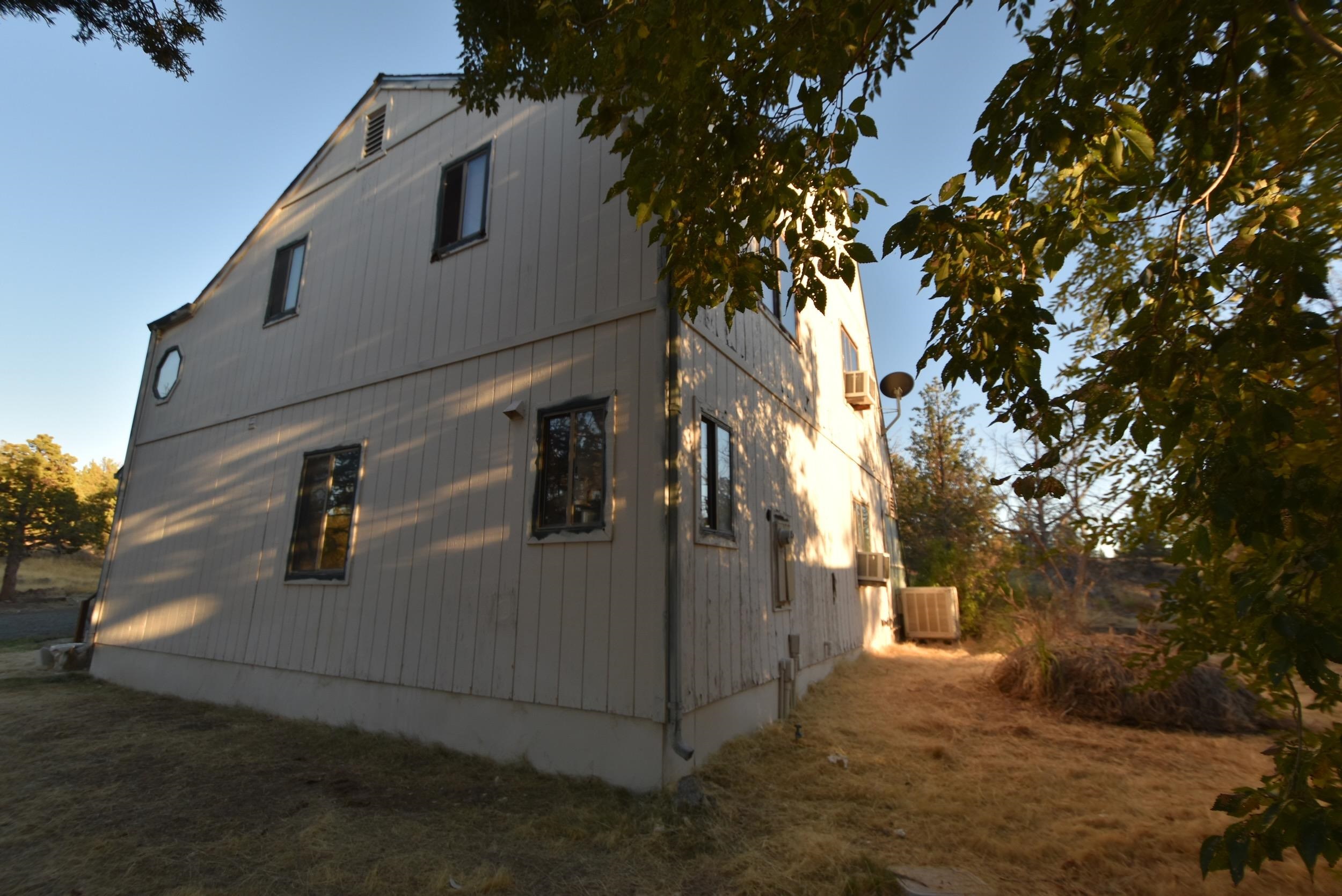 10410 County Highway A - 12