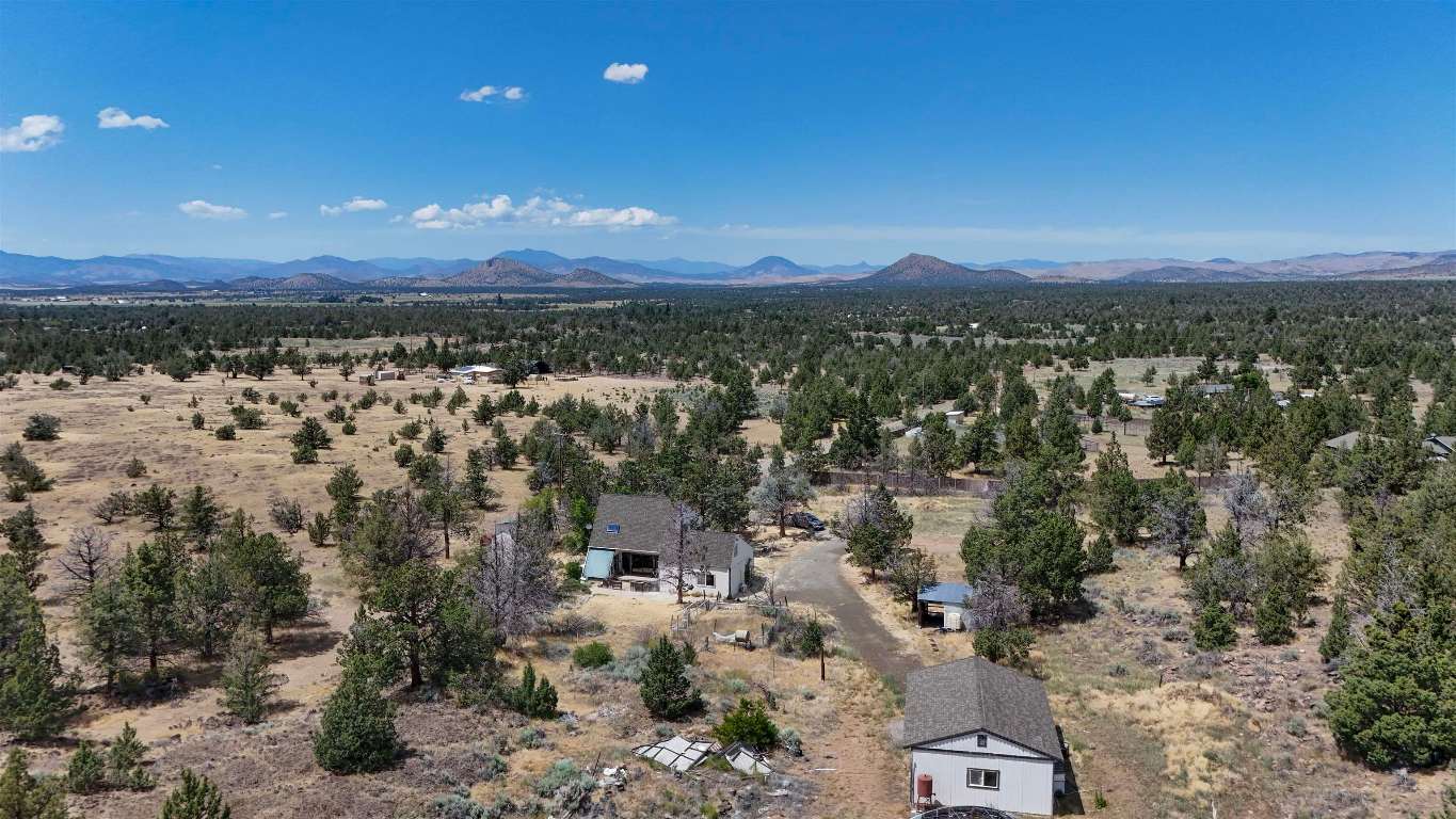 10410 County Highway A - 12