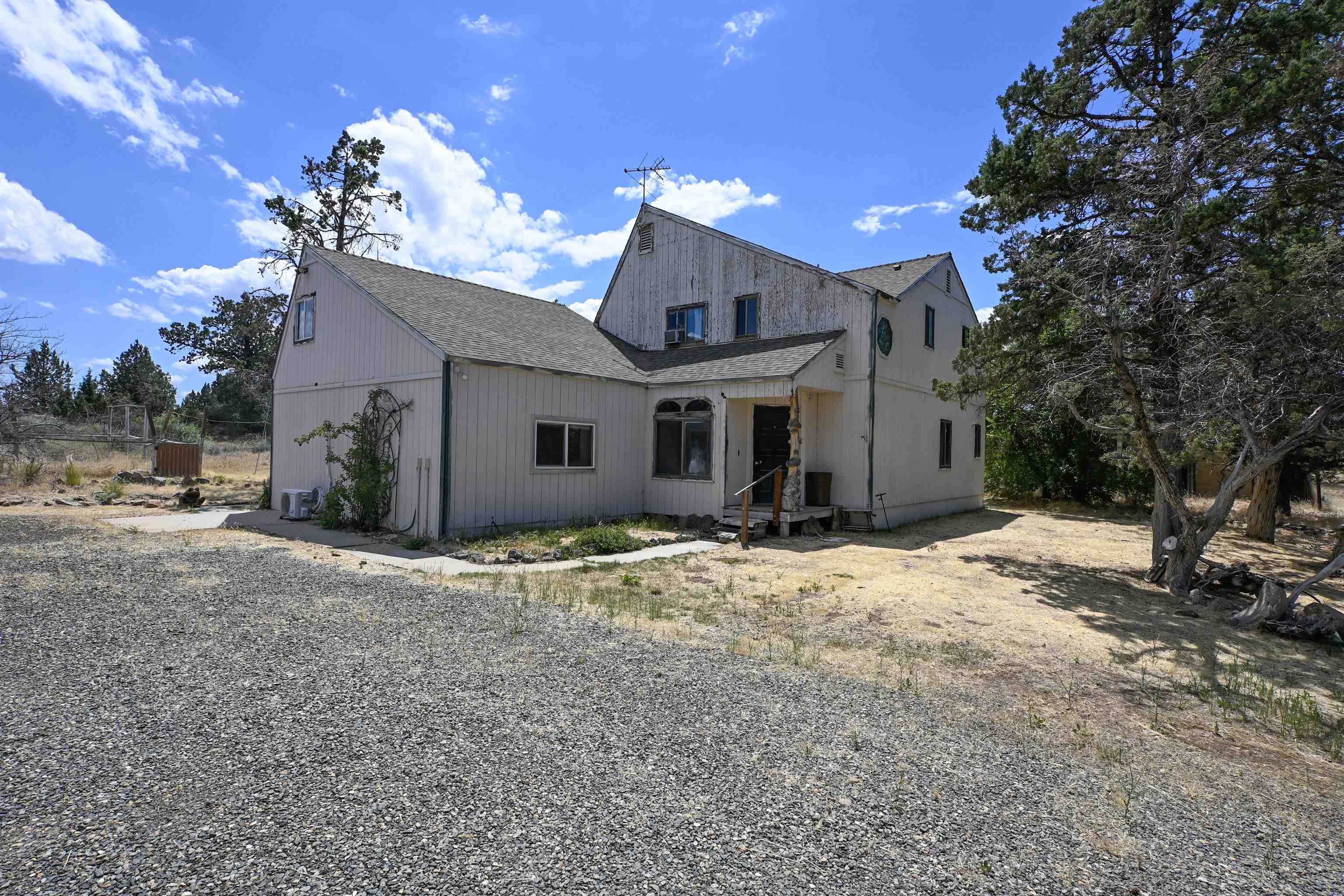 10410 County Highway A - 12