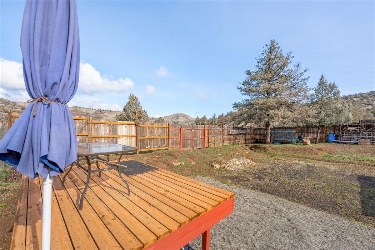 15608 Klamathon Rd.