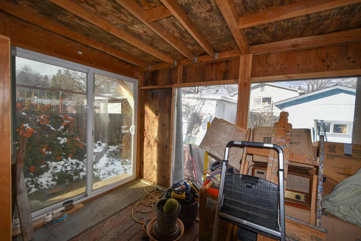 908 W Miner St.