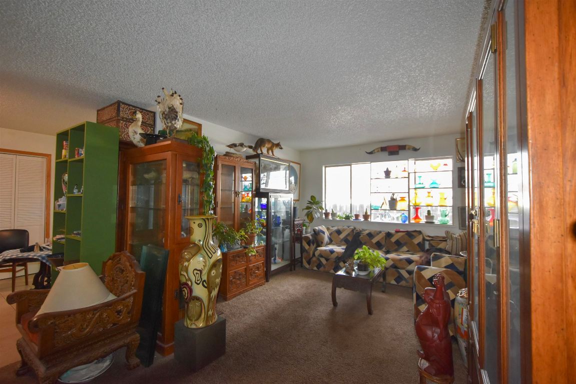 908 W Miner St.