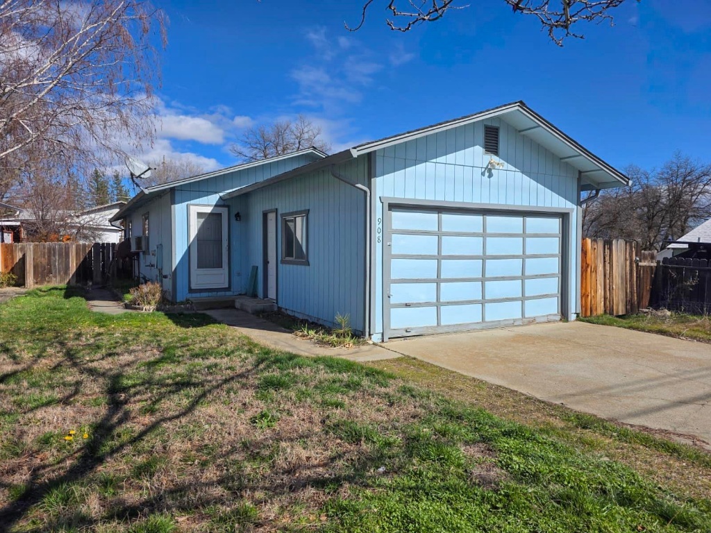 908 W Miner St.
