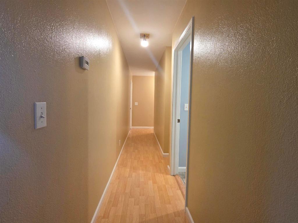 748 Meadowlark Ln.