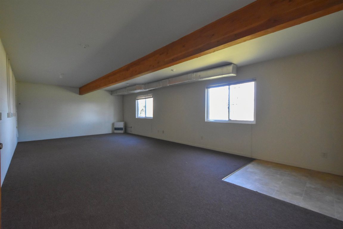 748 Meadowlark Ln.