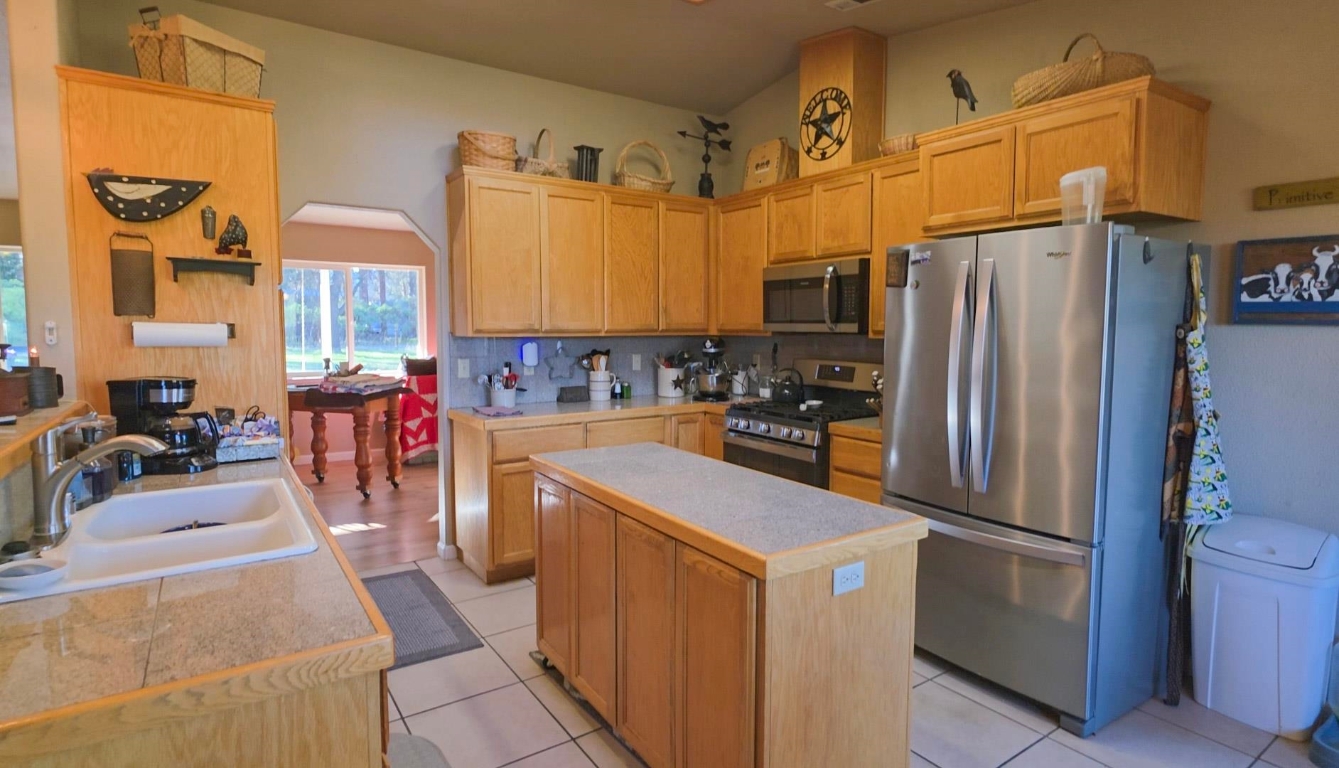 5328 Woodland Dr.