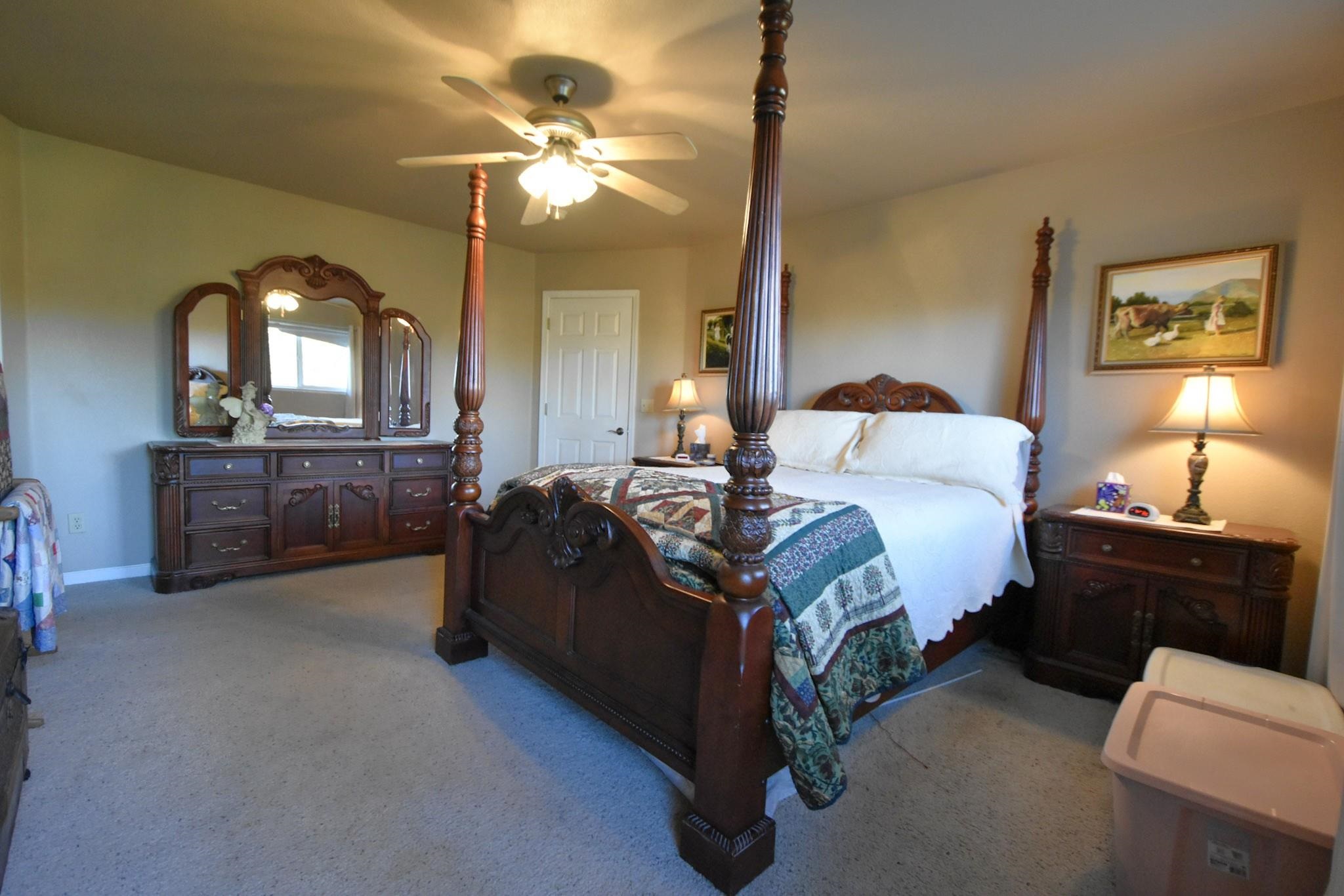 5328 Woodland Dr.