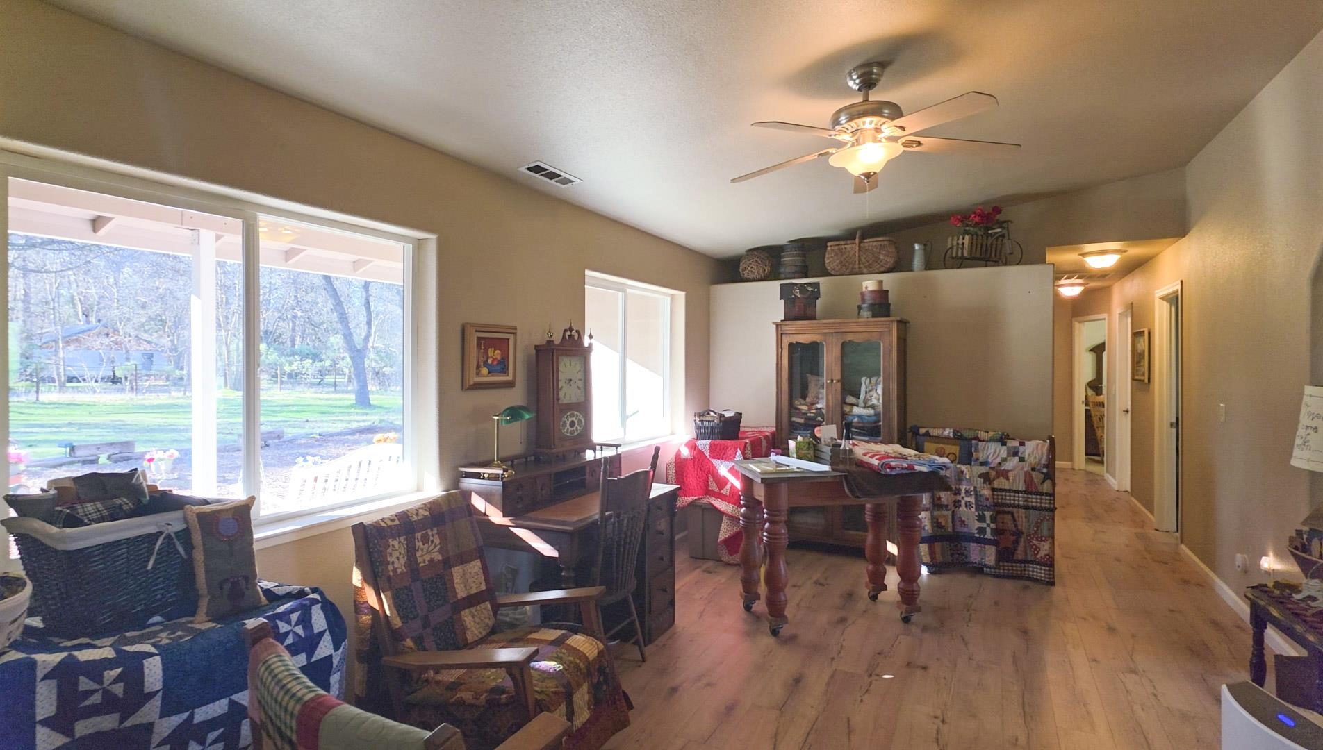 5328 Woodland Dr.