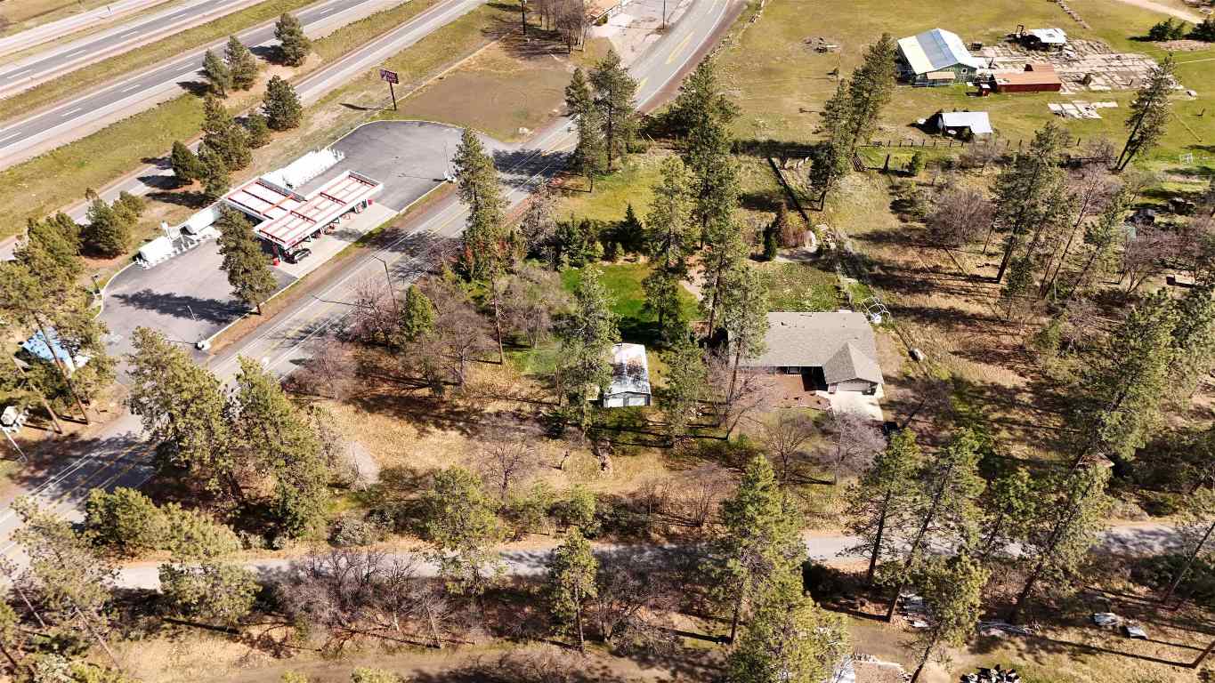 5328 Woodland Dr.
