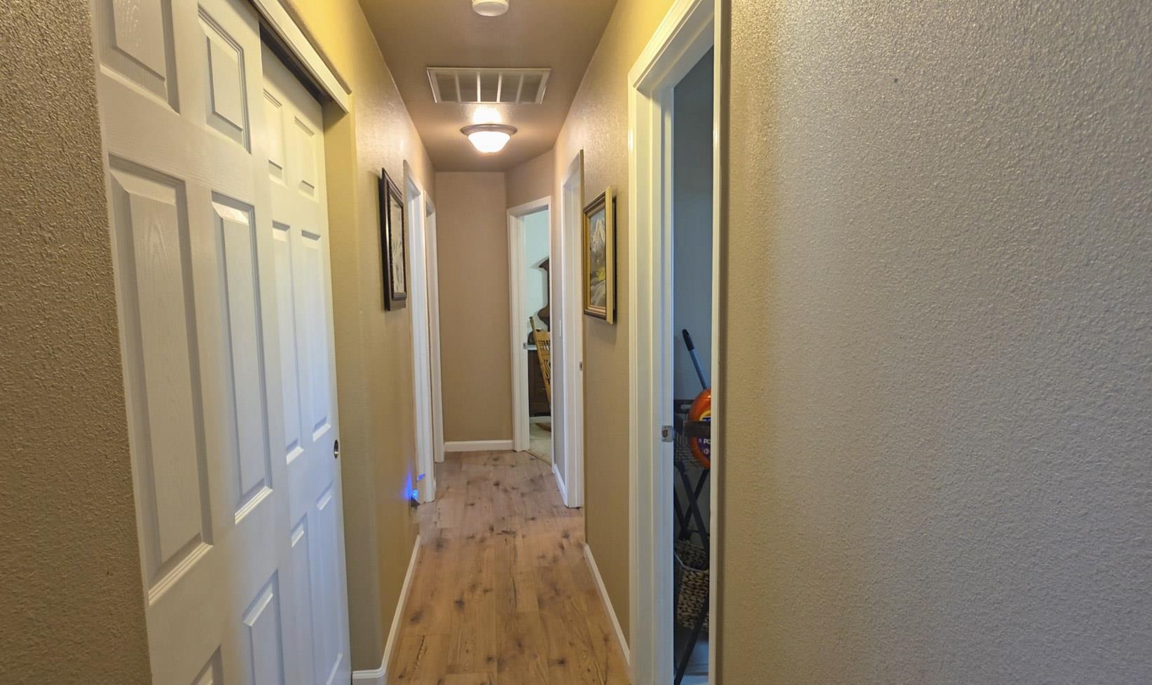 5328 Woodland Dr.