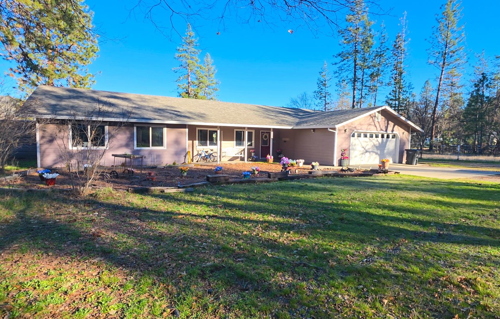 5328 Woodland Dr.