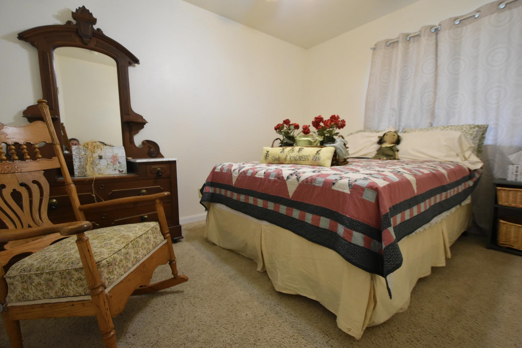 5328 Woodland Dr.