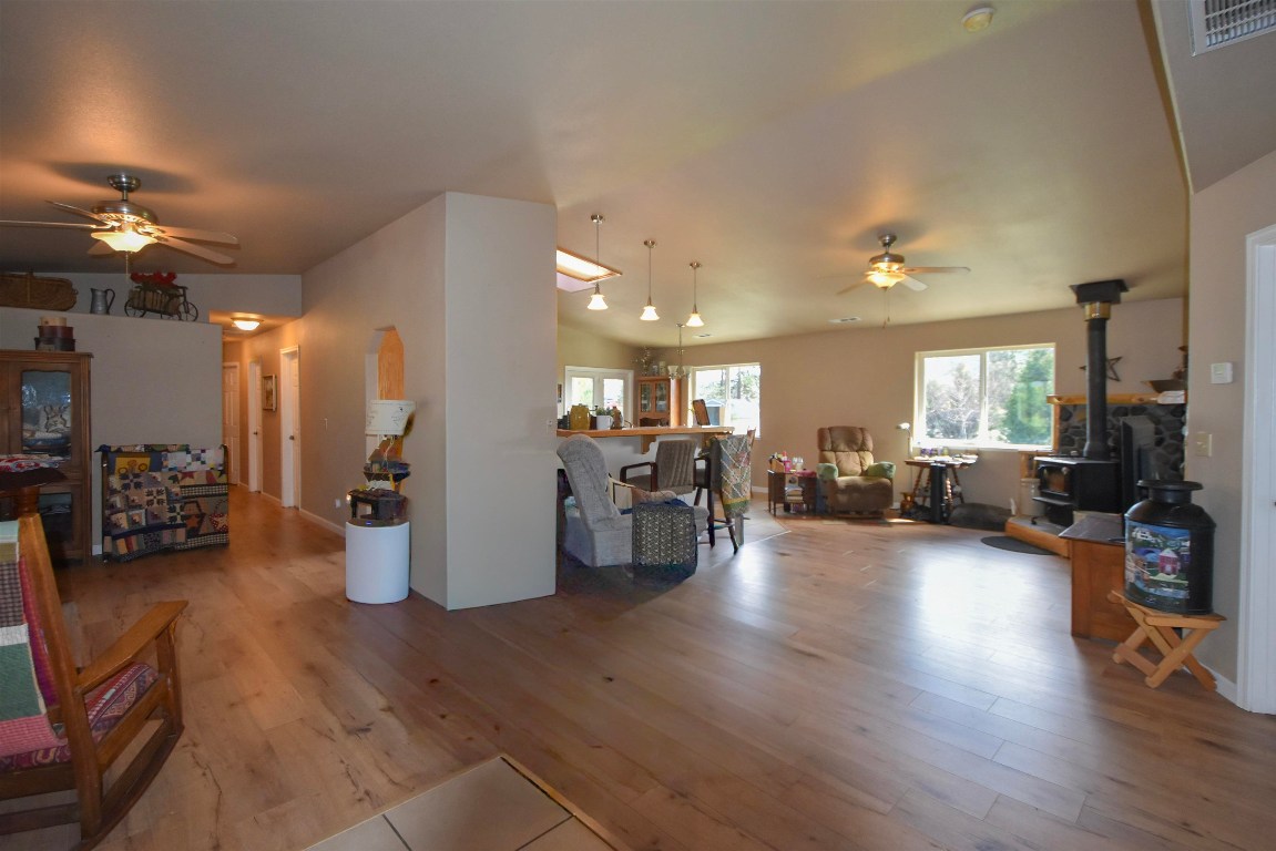 5328 Woodland Dr.