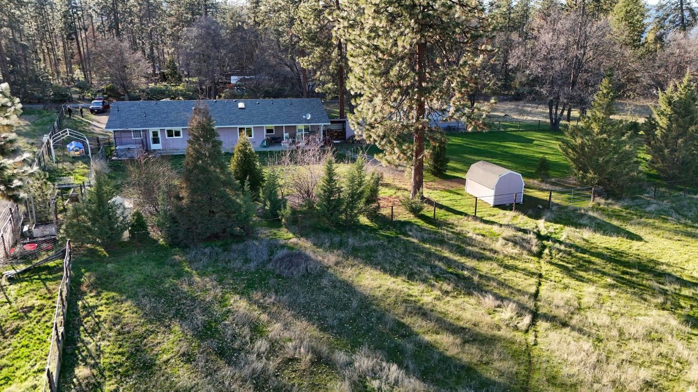 5328 Woodland Dr.