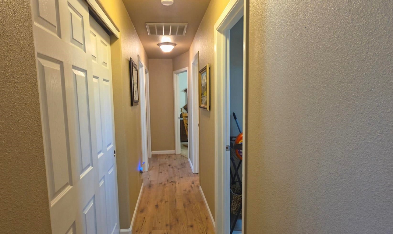 5328 Woodland Dr.