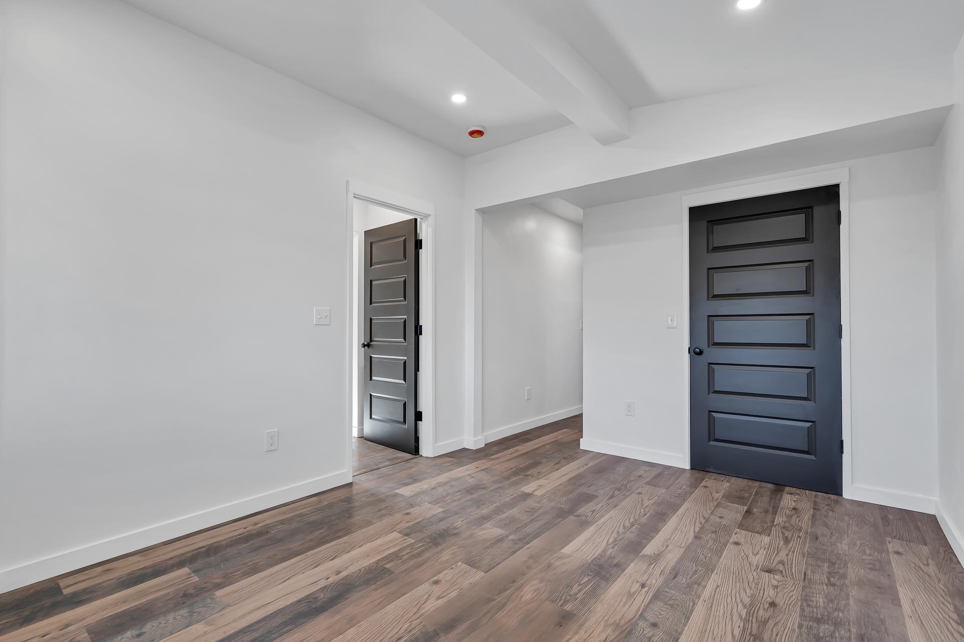 686 Spur St.