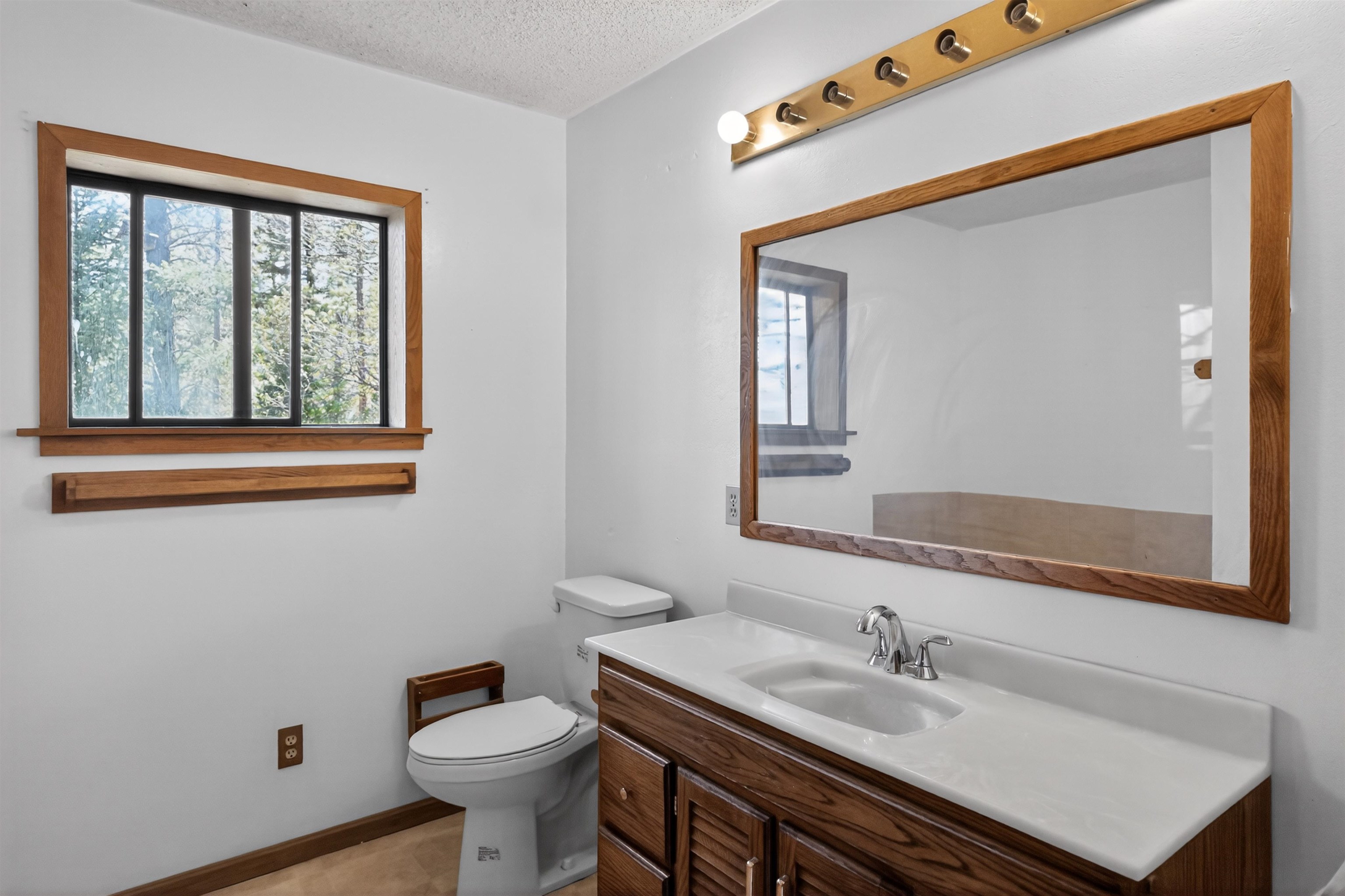 15640 Quartz Valley Dr.