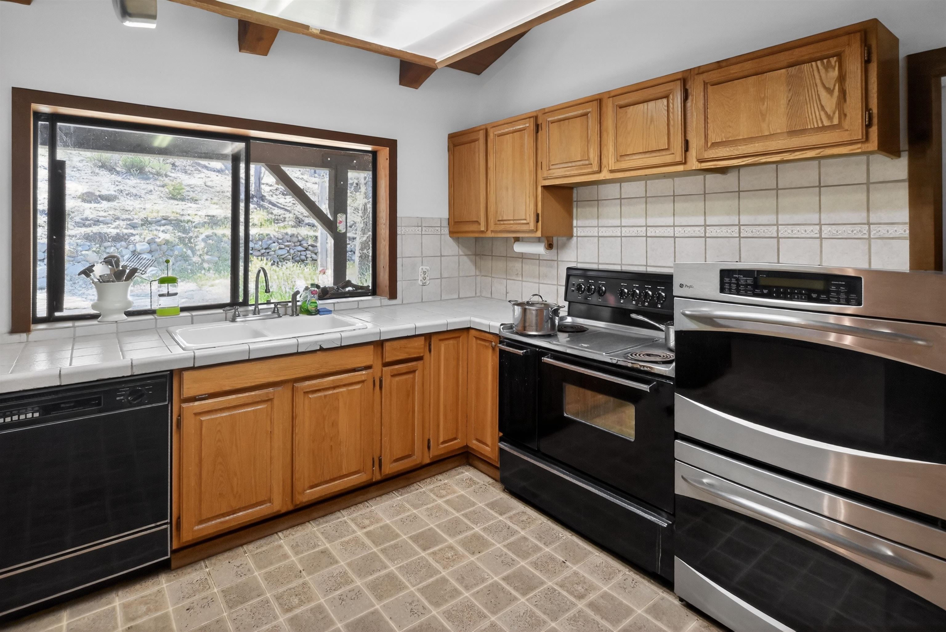 15640 Quartz Valley Dr.