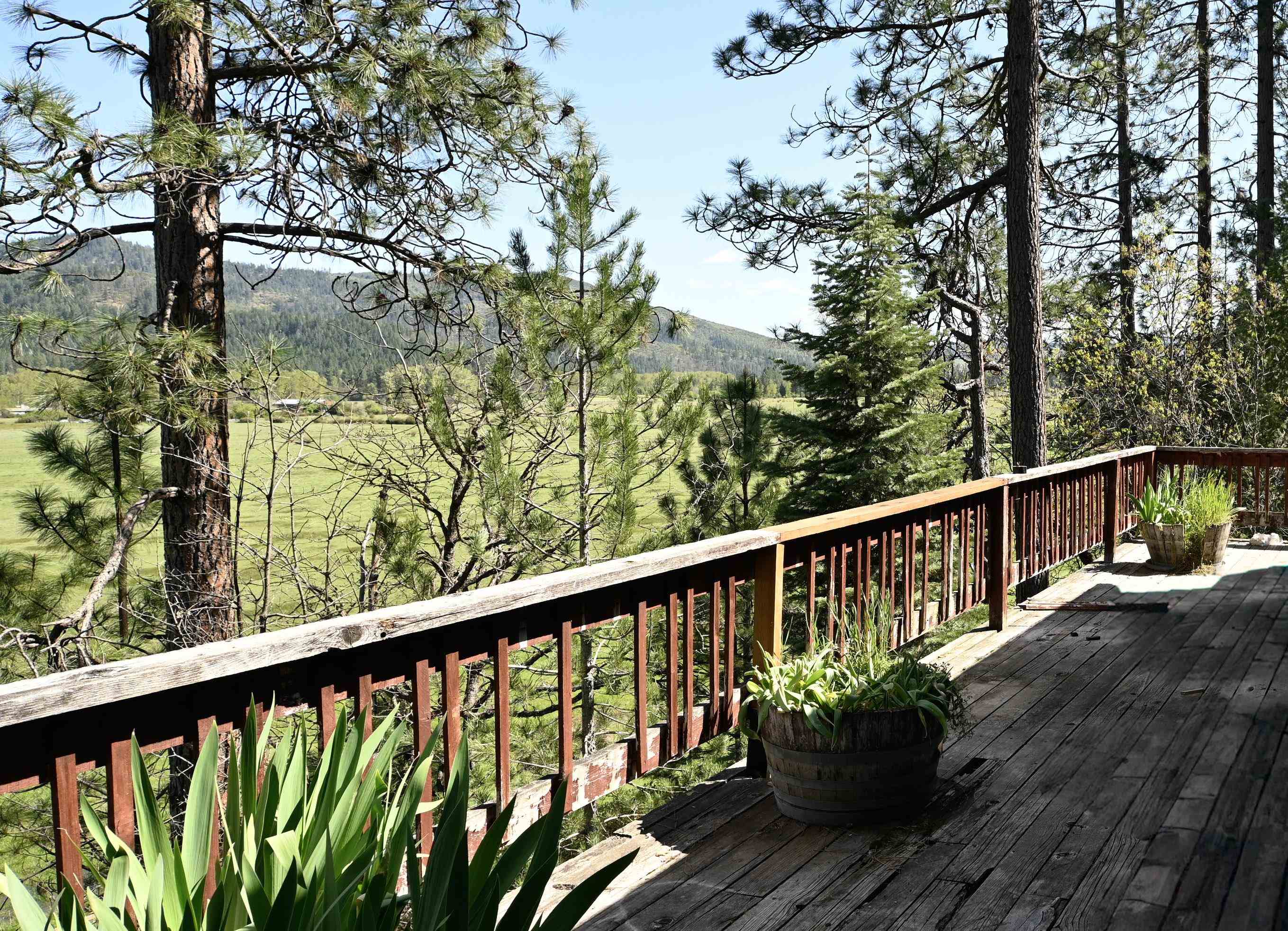 15640 Quartz Valley Dr.