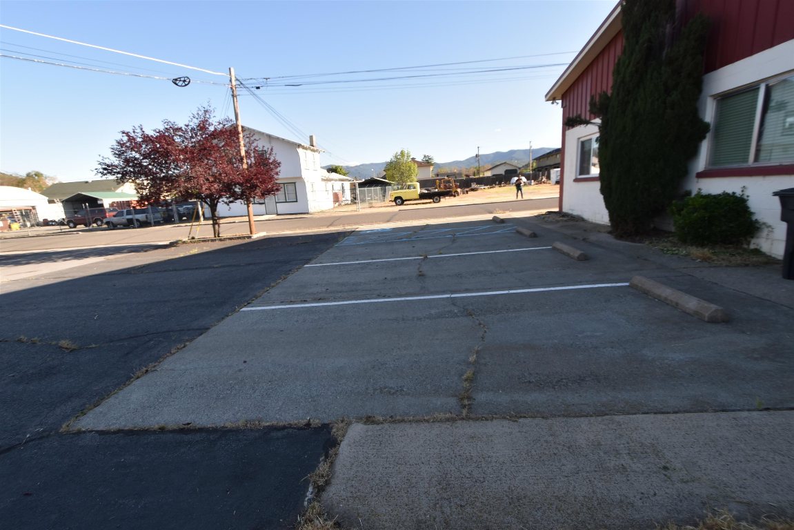 180 Rose Ln & 1011 Fourth St