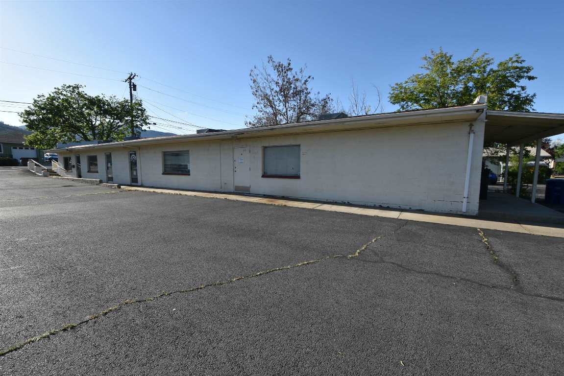 180 Rose Ln & 1011 Fourth St
