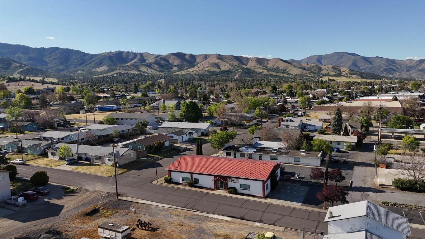 180 Rose Ln & 1011 Fourth St