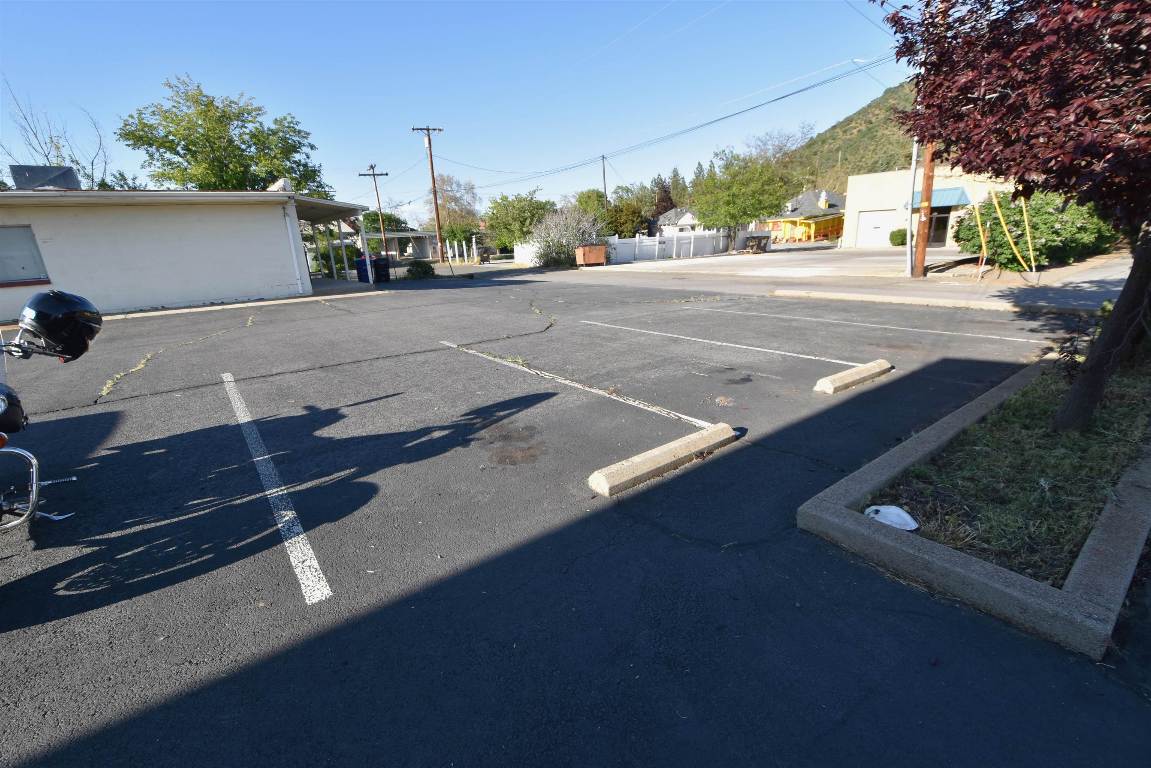 180 Rose Ln & 1011 Fourth St