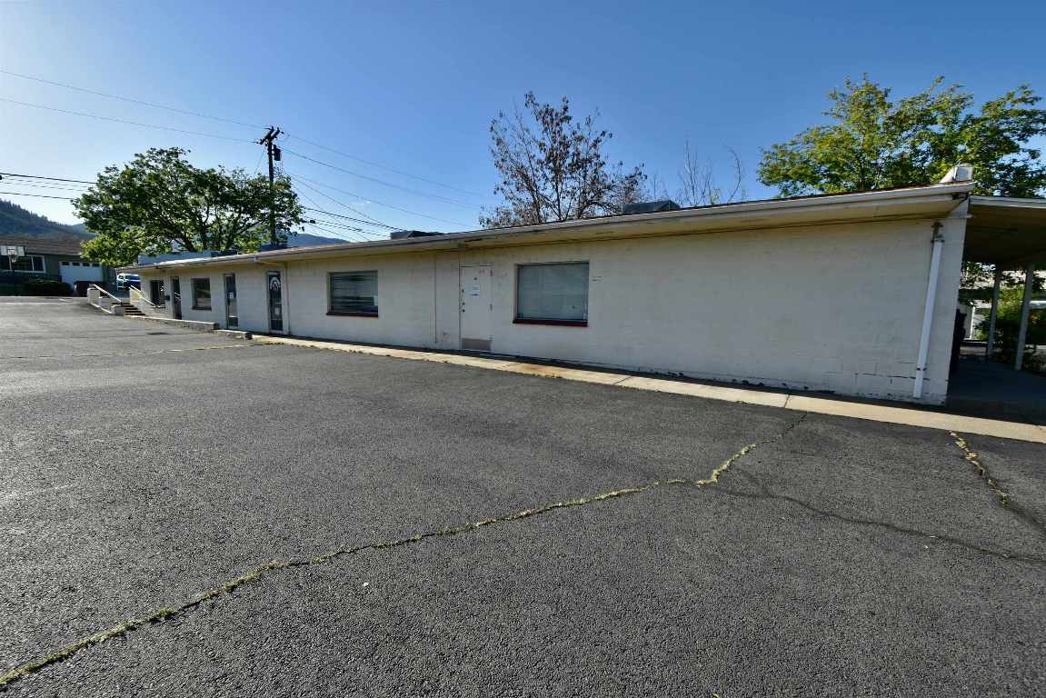 180 Rose Ln & 1011 Fourth St