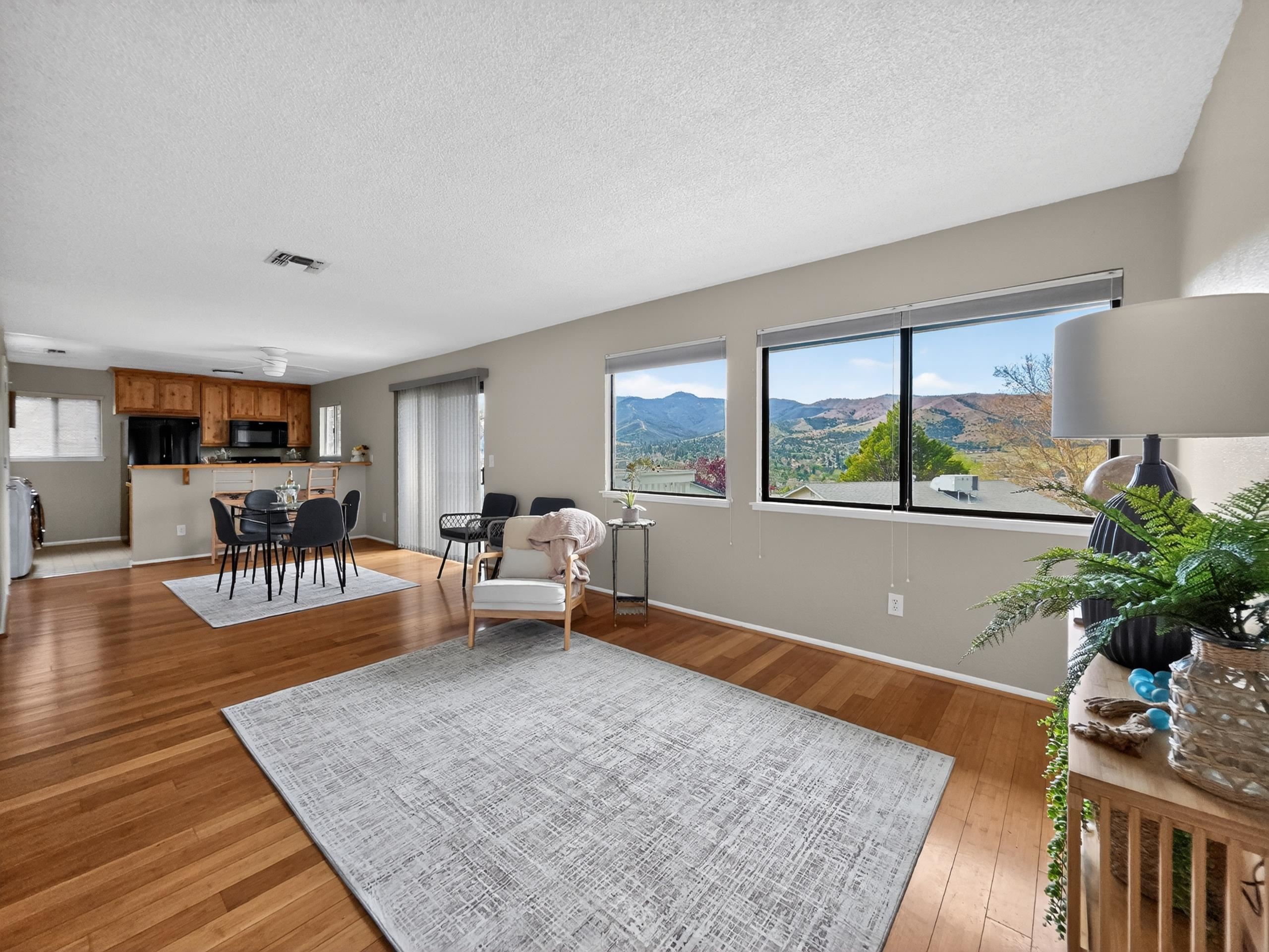 801 Sierra Vista Way Apt 44