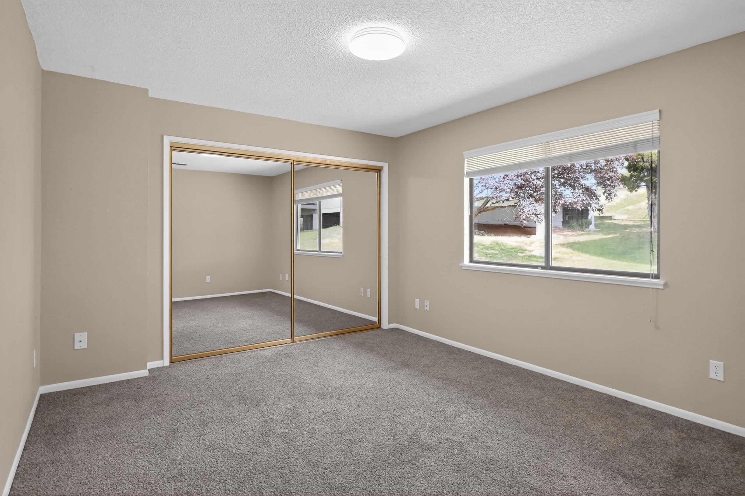 801 Sierra Vista Way Apt 44